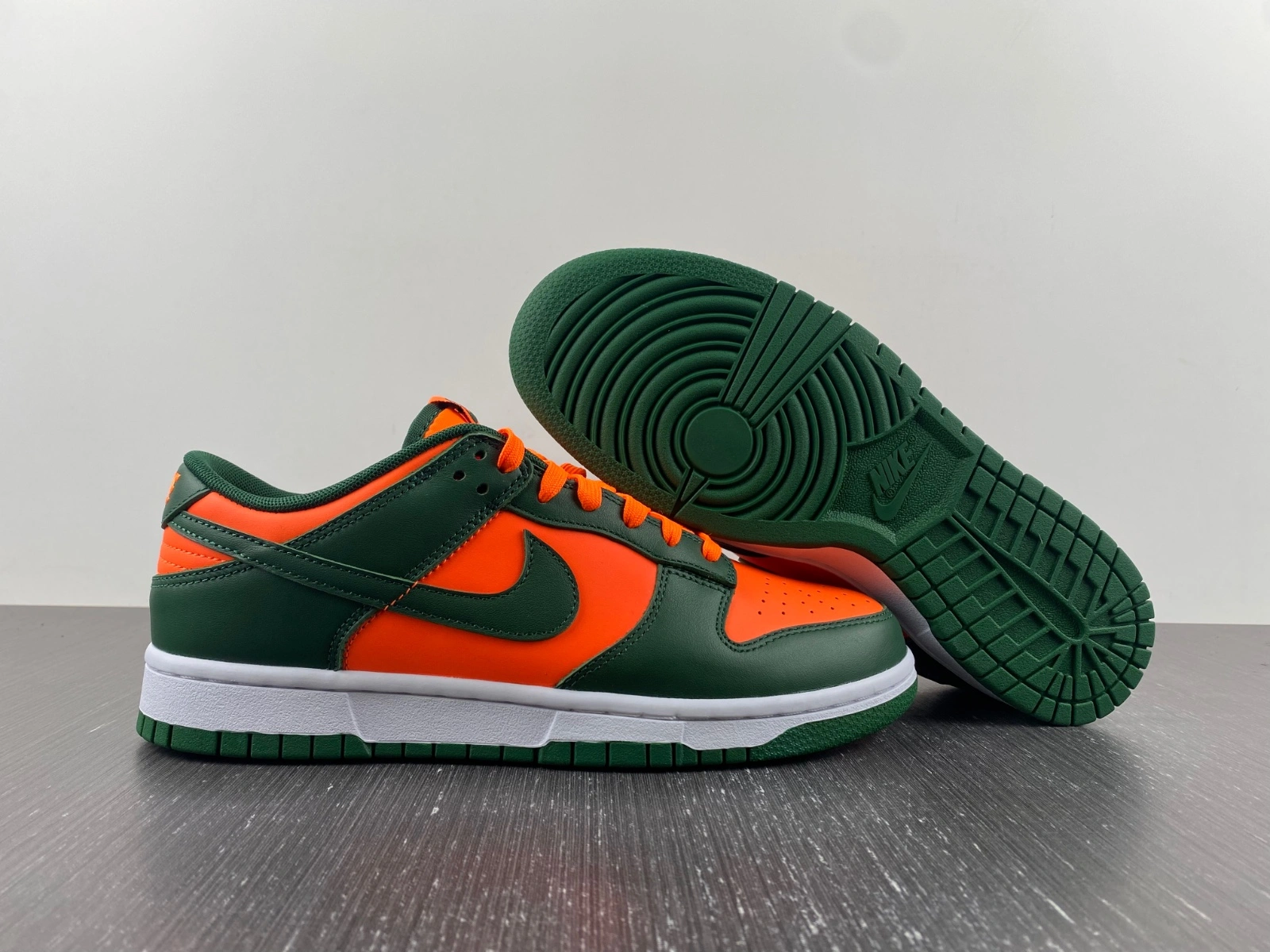 SmoothTexture Dunk Low Retro Miami Hurricanes DD1391- 283