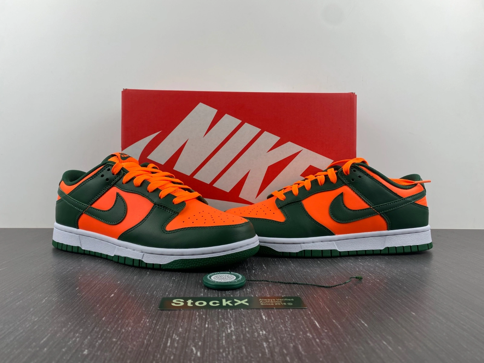 SmoothTexture Dunk Low Retro Miami Hurricanes DD1391- 283