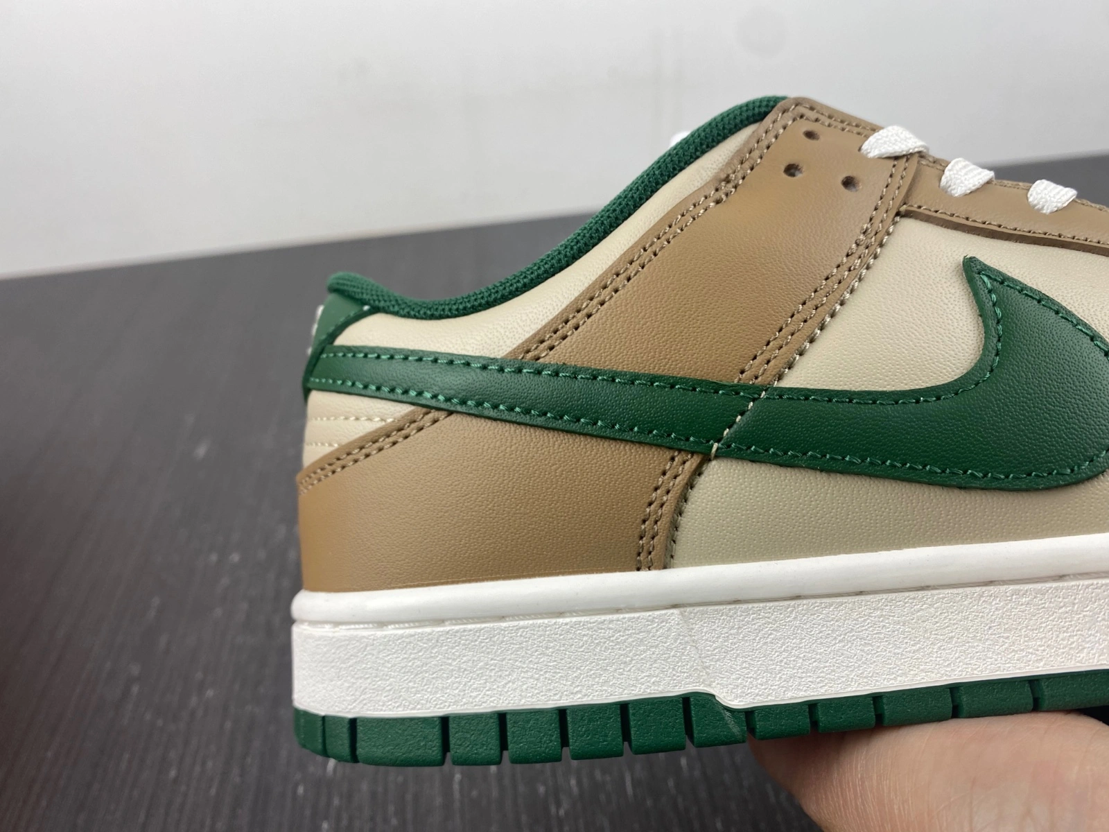 Dunk Low Retro Rattan Gorge Green FB7160- FashionForward 186