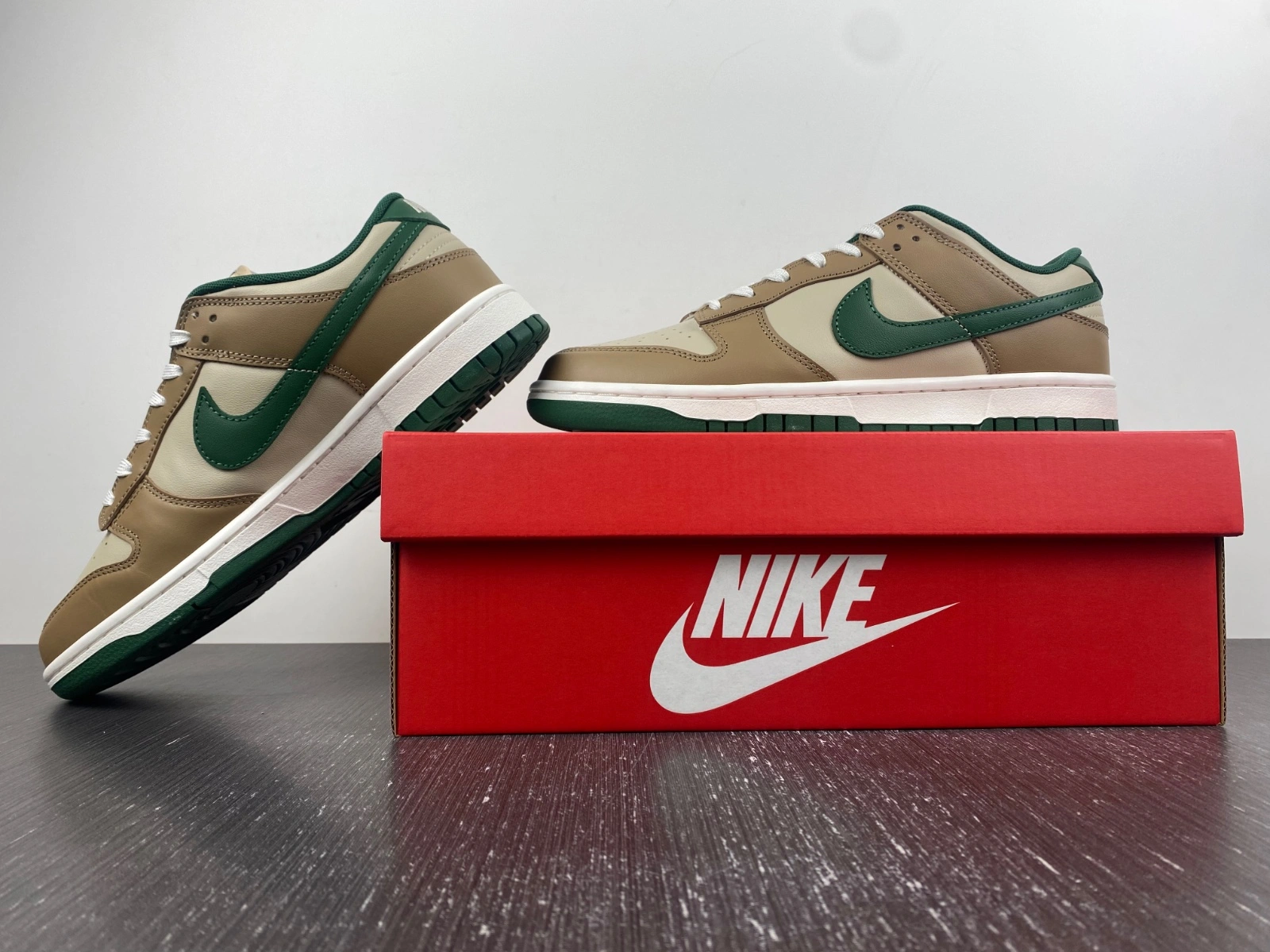 Dunk Low Retro Rattan Gorge Green FB7160- FashionForward 186