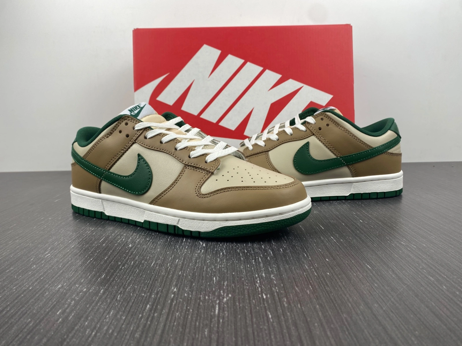 Dunk Low Retro Rattan Gorge Green FB7160- FashionForward 186