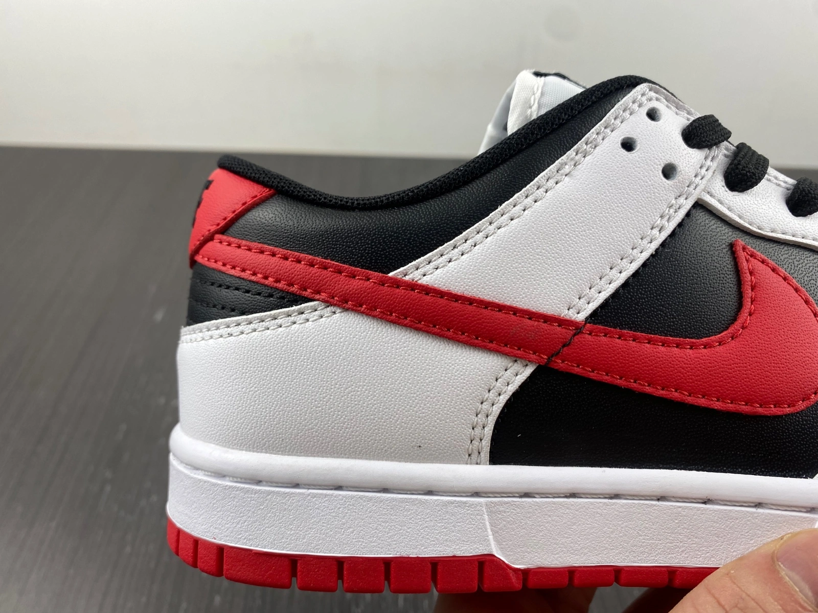 Dunk Low Retro White Black University Red FD9762- Neat 209
