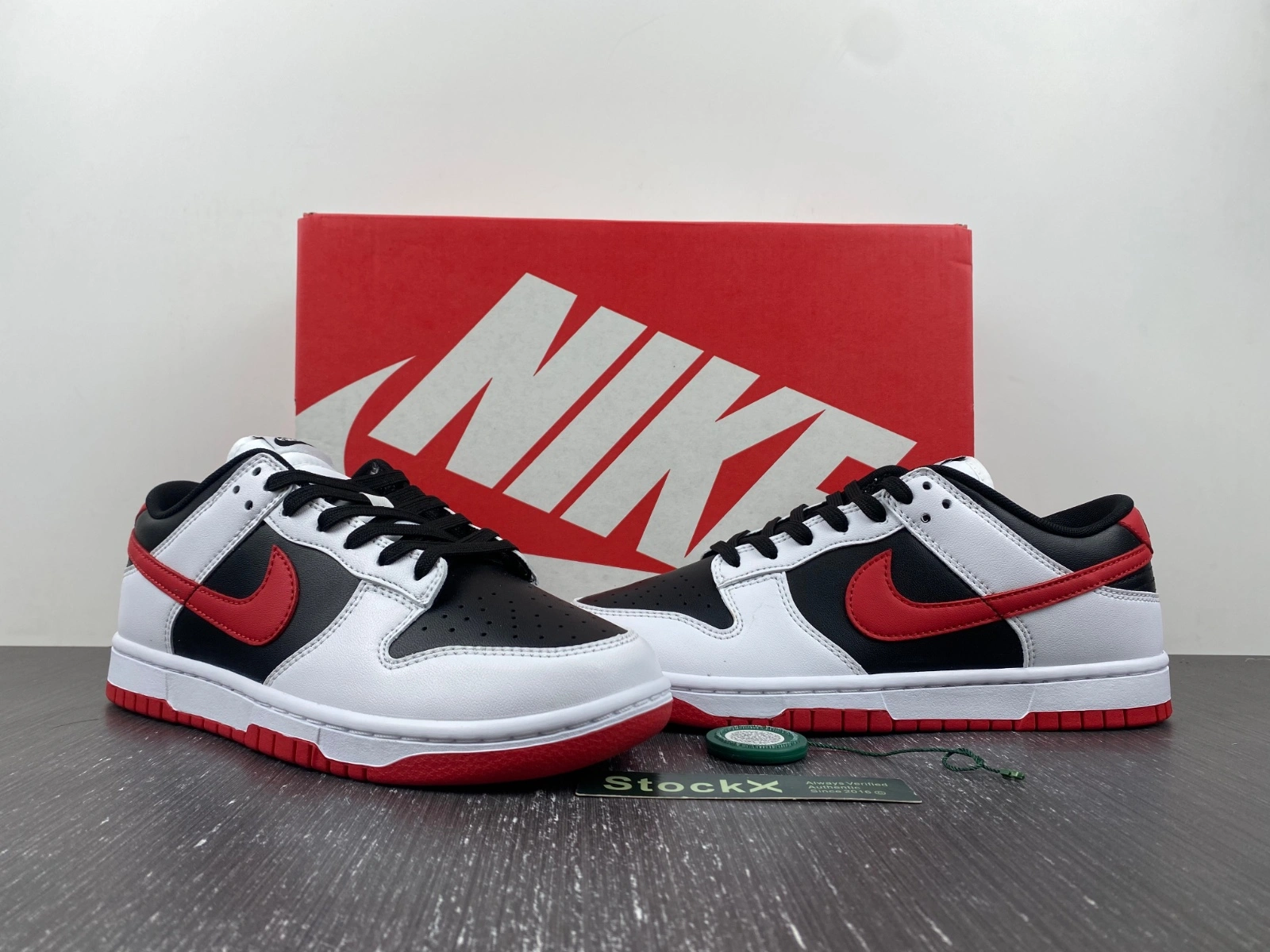 Dunk Low Retro White Black University Red FD9762- Neat 209