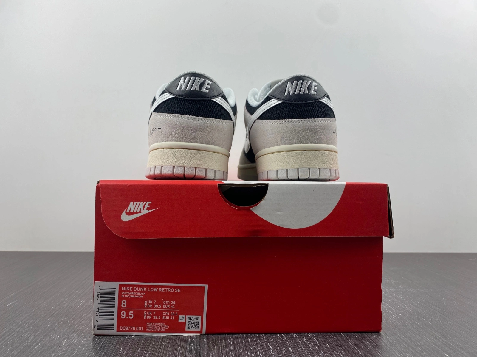 SportInspired Dunk Low Retro YES I DO DO9776- 194