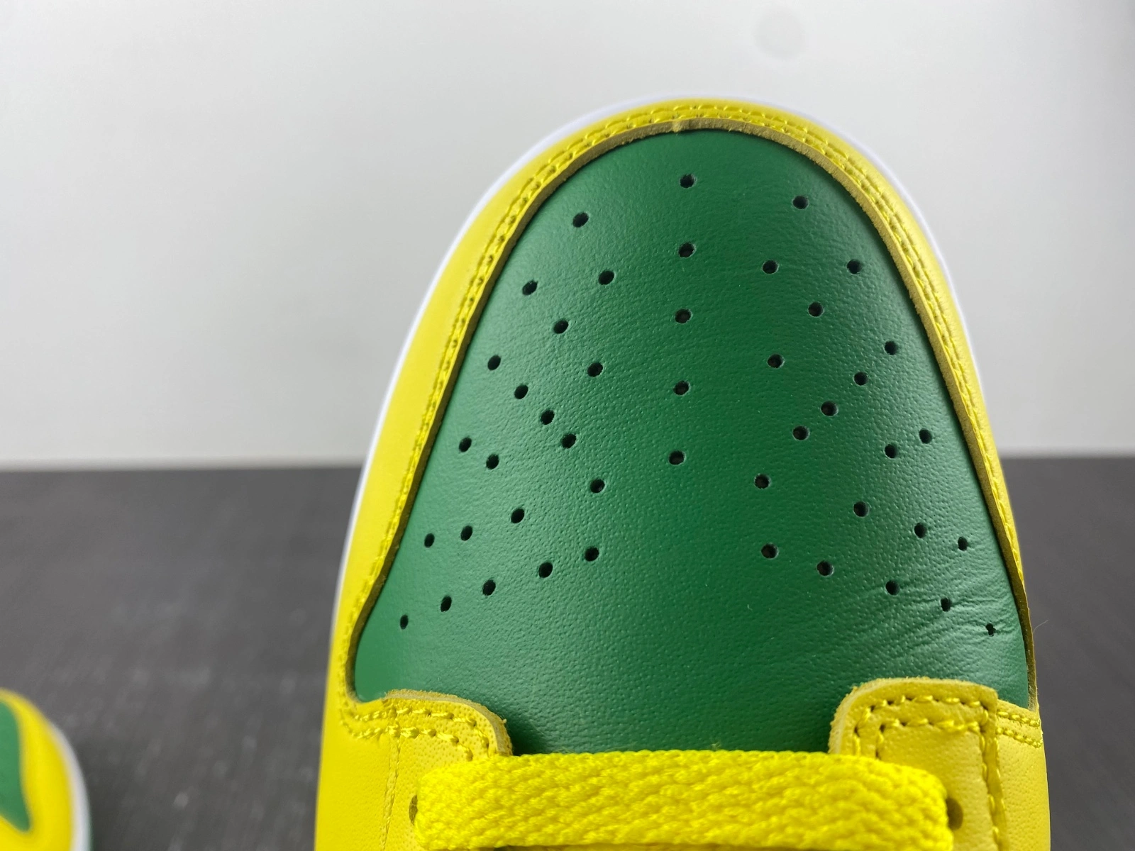 Dunk Low Reverse Brazil DV0833- SmartChoice 246