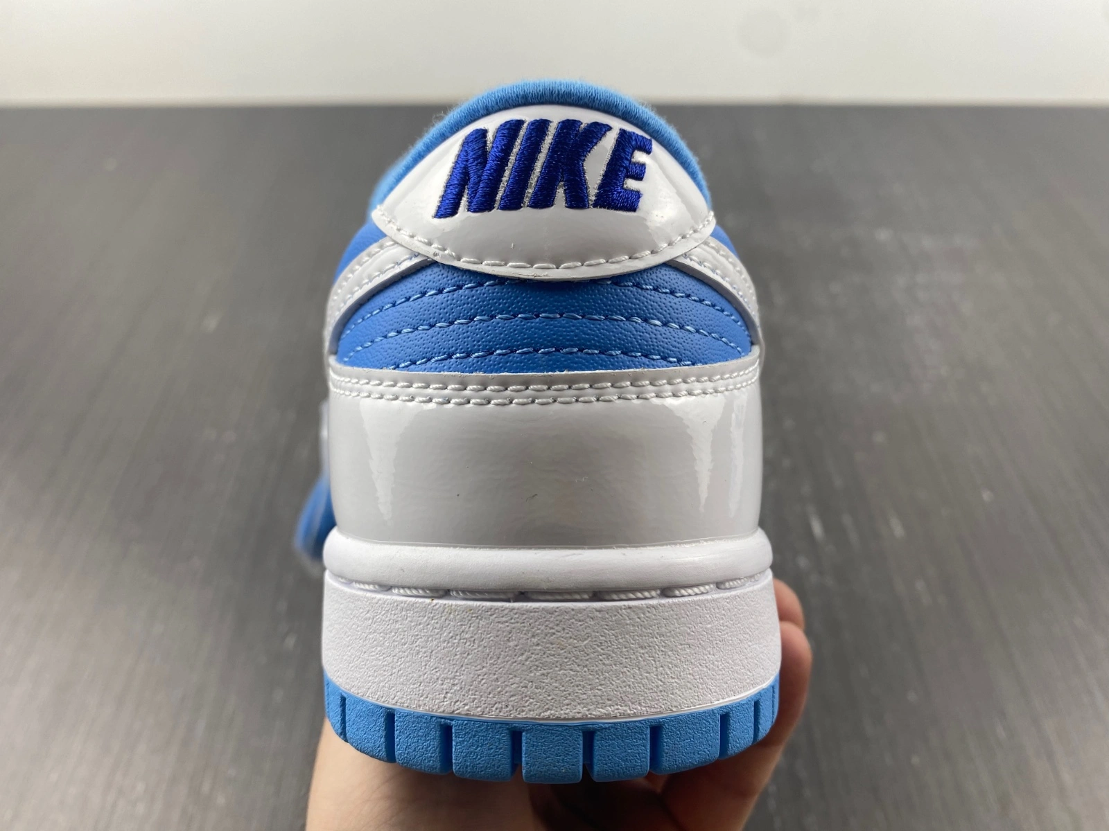 Dunk Low Reverse UNC DJ9955- Neat 301