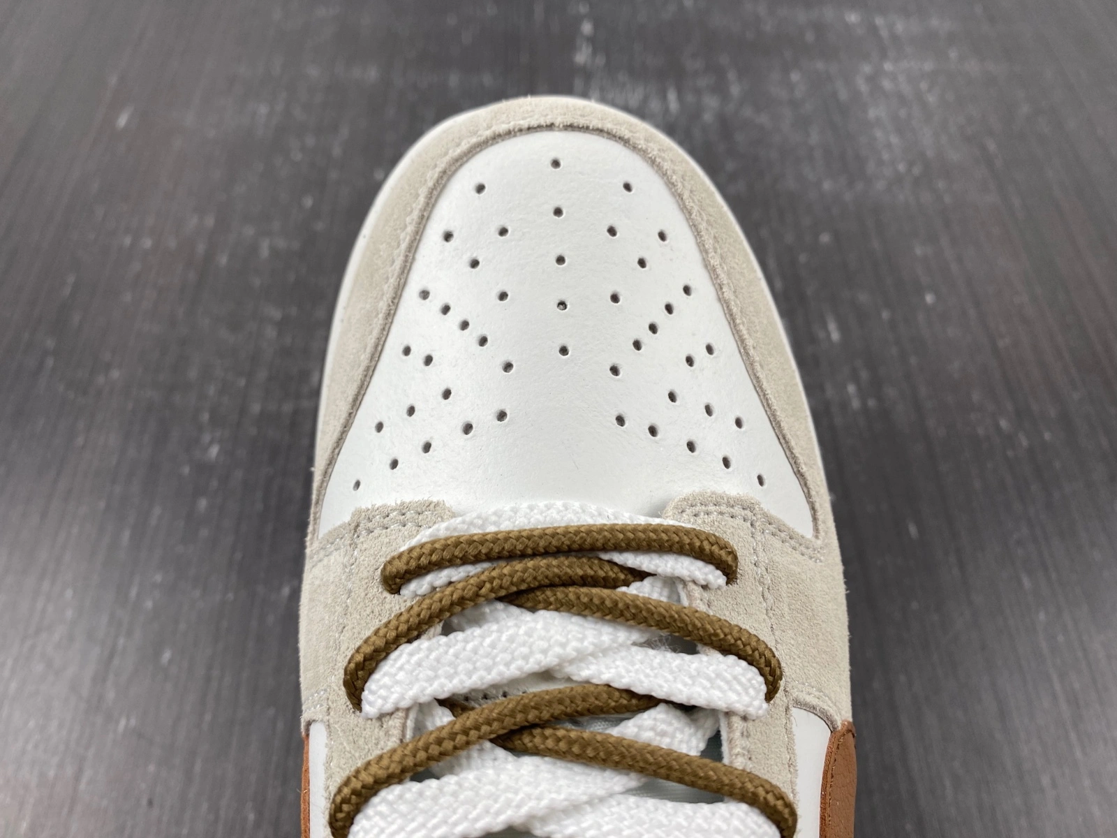 Dunk Low SE 85 Double Swoosh DO9457- FashionForward 177