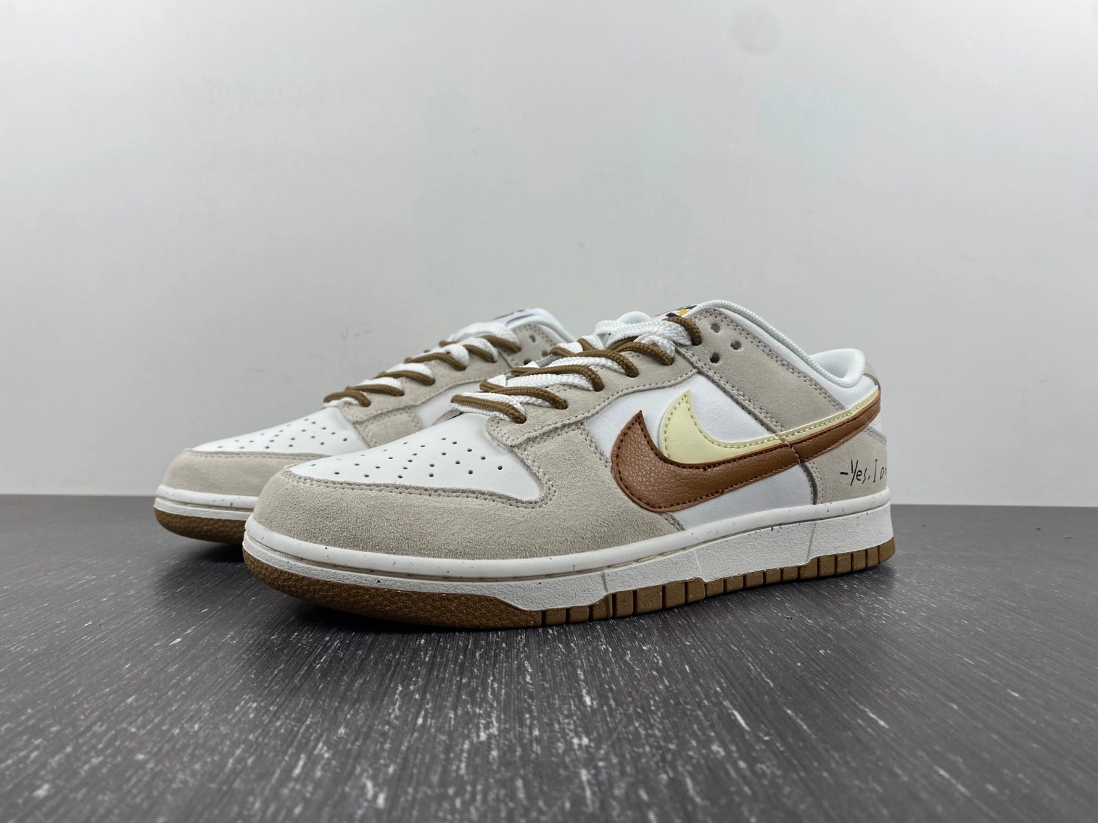 Dunk Low SE 85 Double Swoosh DO9457- FashionForward 177