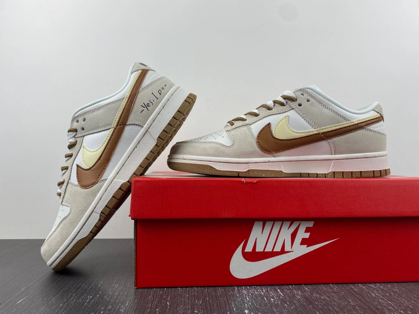 Dunk Low SE 85 Double Swoosh DO9457- FashionForward 177