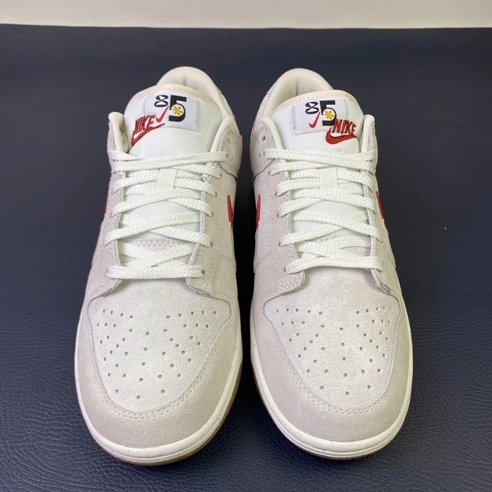Sophisticated Dunk Low SE 85 Double Swoosh Sail Orange DO9457- 319