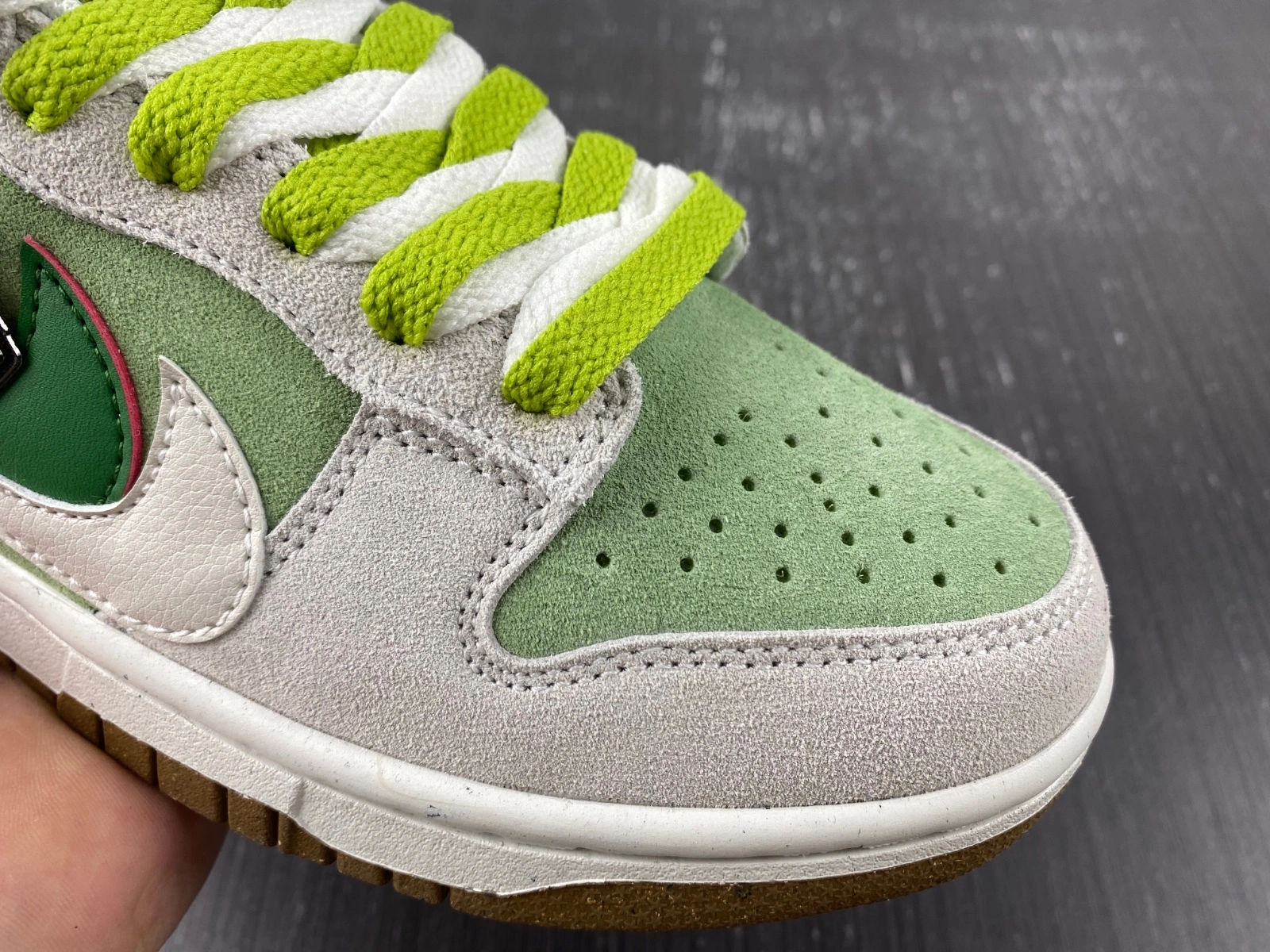 Reliable Dunk Low SE 85 Double Swoosh avocado D09457- 227