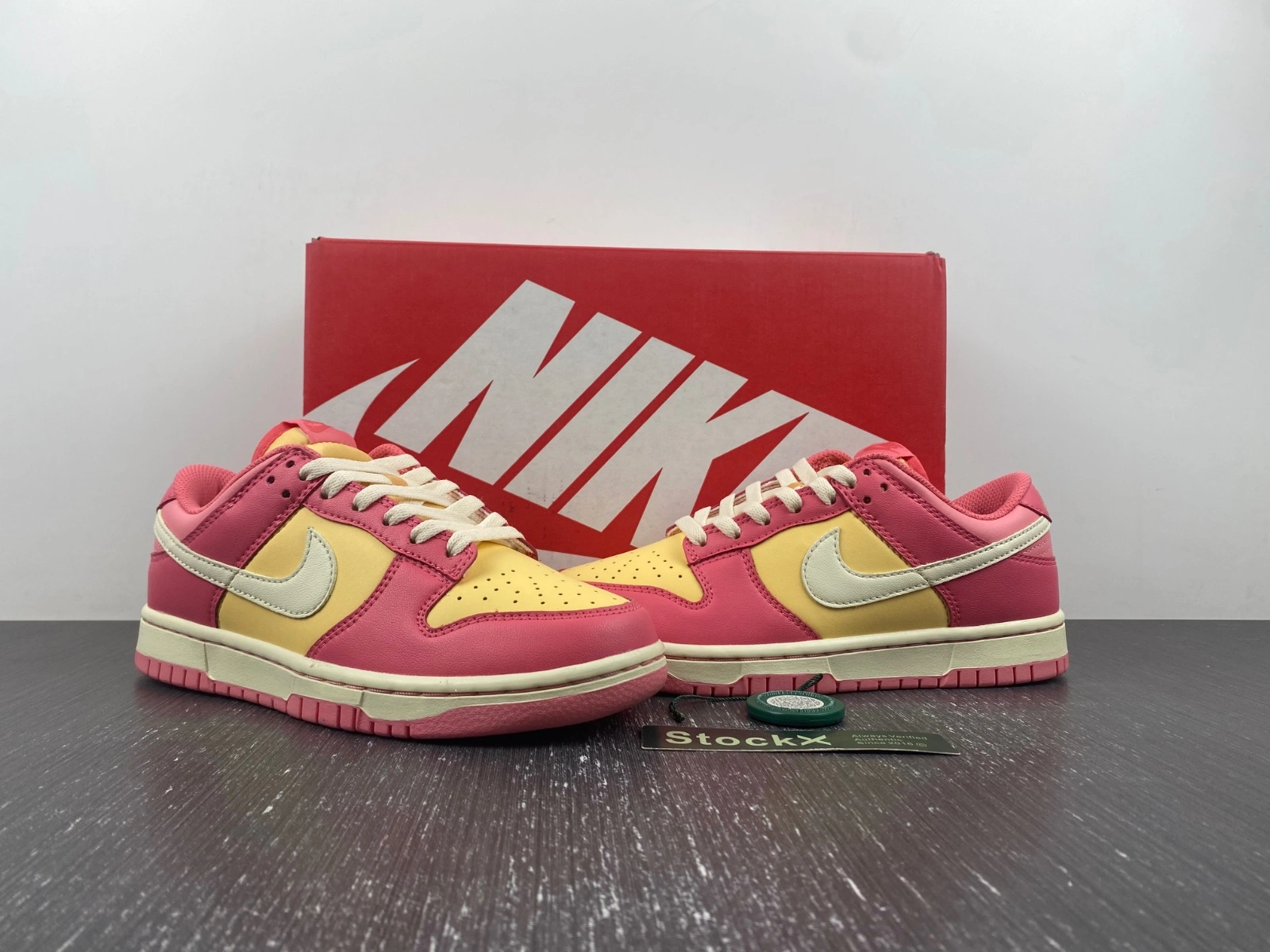 EyeCatching Dunk Low Strawberry Peach Cream DH9765- 161