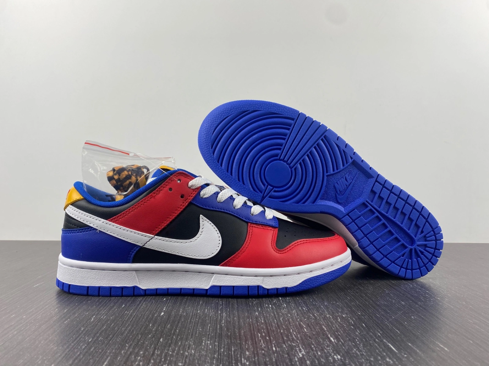 Dunk Low Tennessee State University DR6190- Compact 275