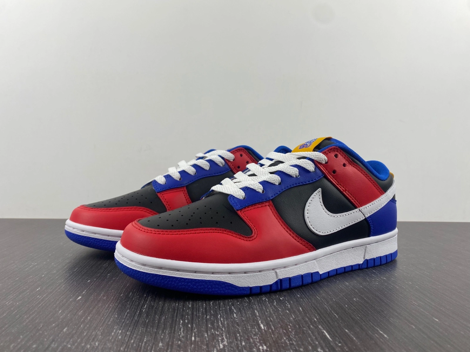Dunk Low Tennessee State University DR6190- Compact 275
