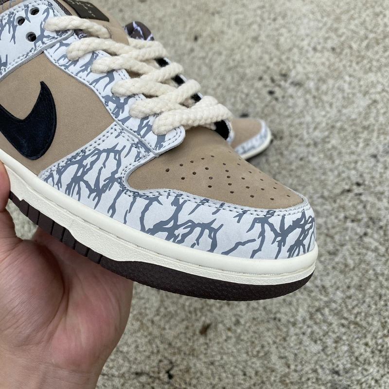 Versatile Dunk Low Travis Scott Crack CT5053- 89