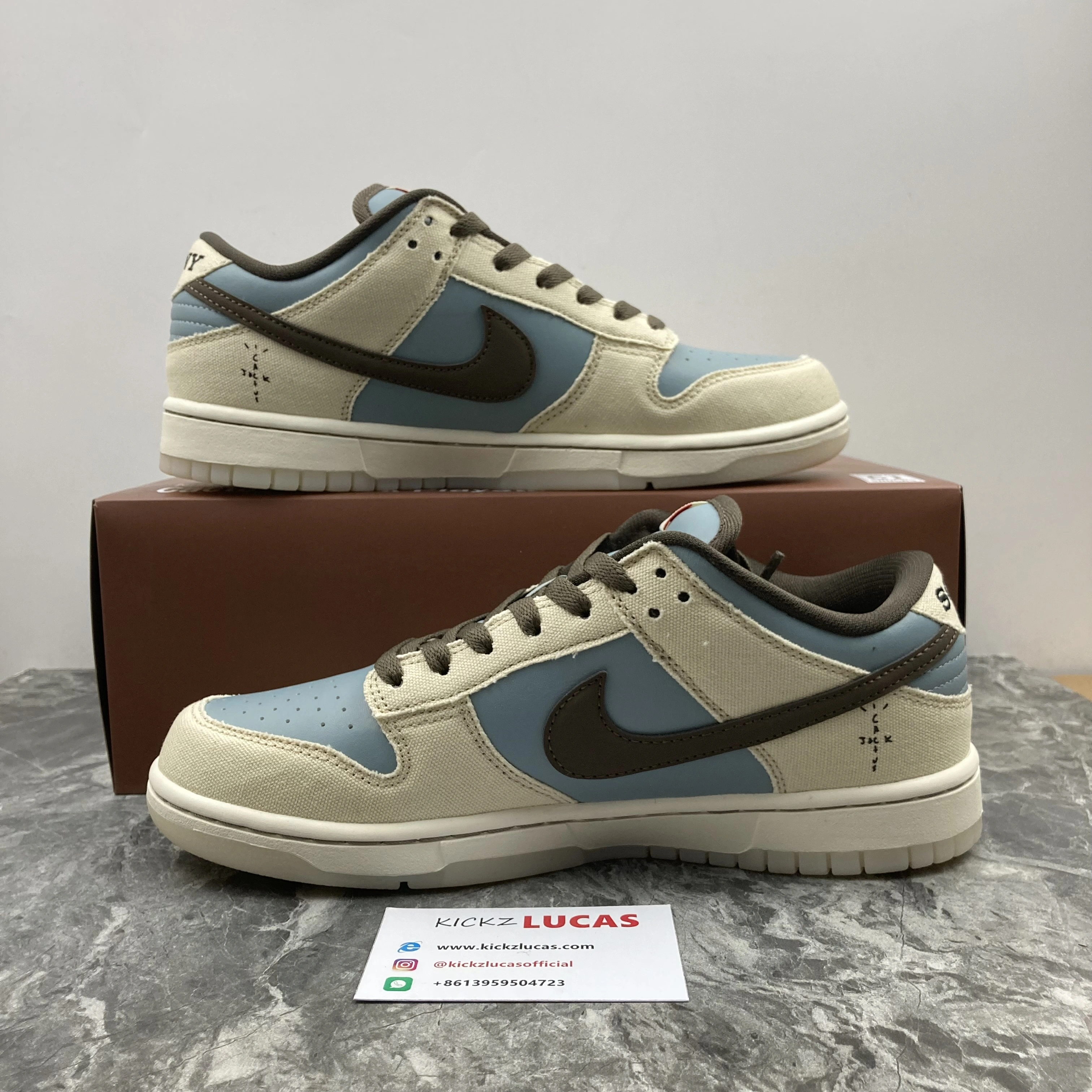 Premium Dunk Low Travis Scott x PlayStation CU1726- 634