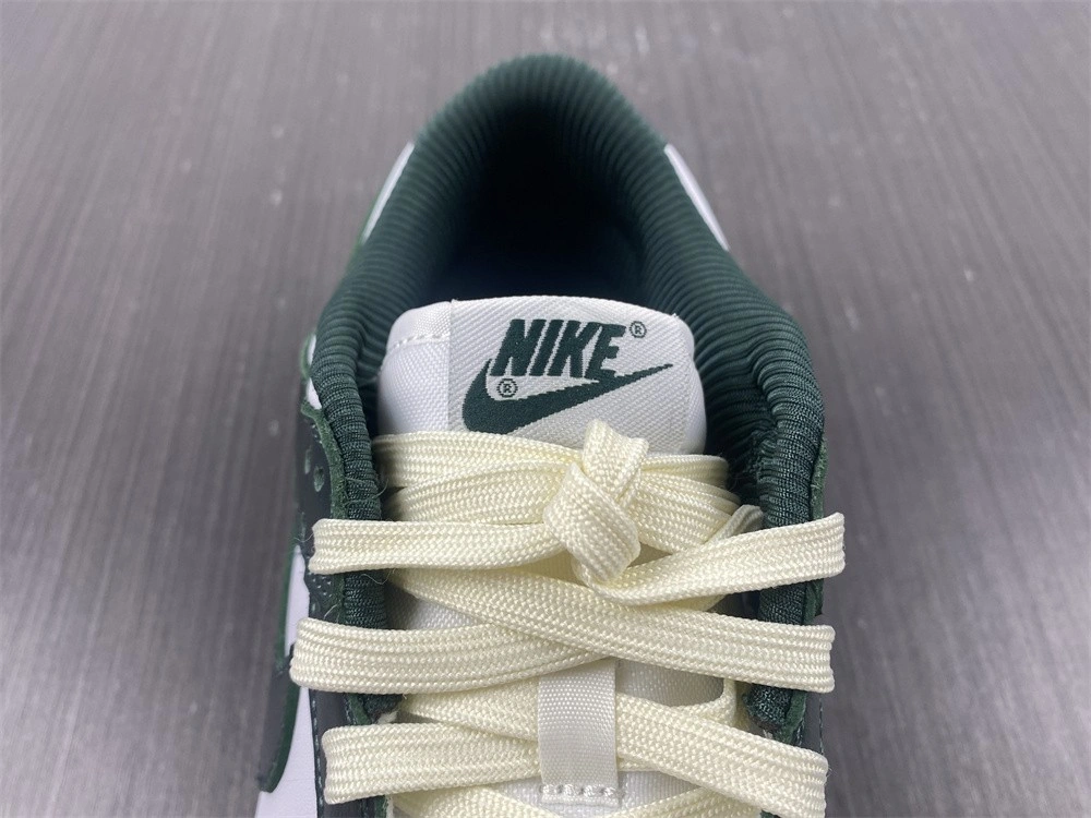 Minimalist Dunk Low Vintage Green DQ8580- 408