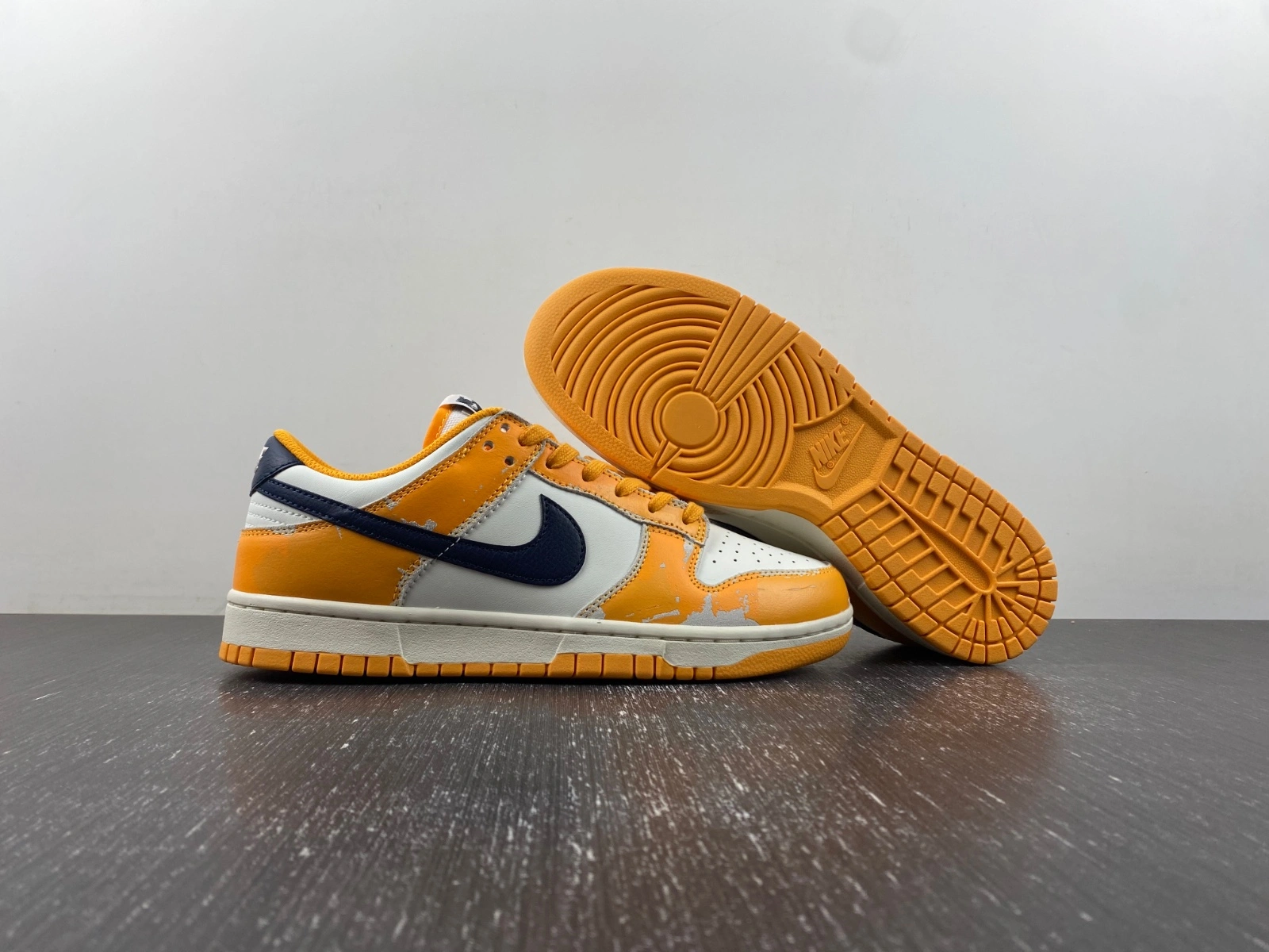 Lightweight Dunk Low Wear and Tear Yellow FN3418- 41