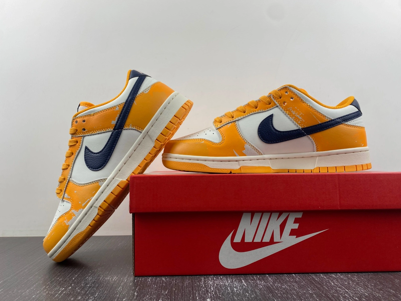 Lightweight Dunk Low Wear and Tear Yellow FN3418- 41