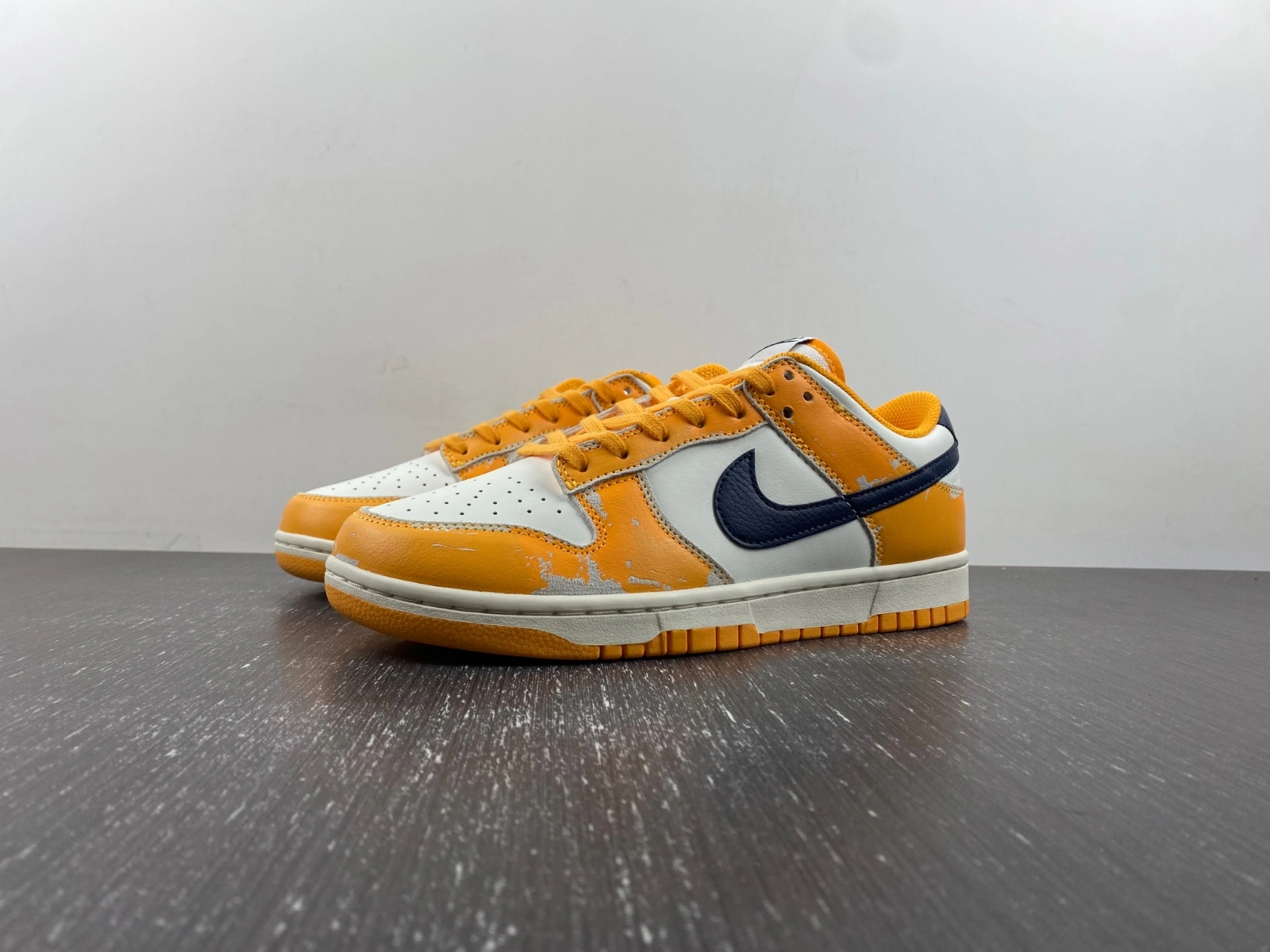 Lightweight Dunk Low Wear and Tear Yellow FN3418- 41