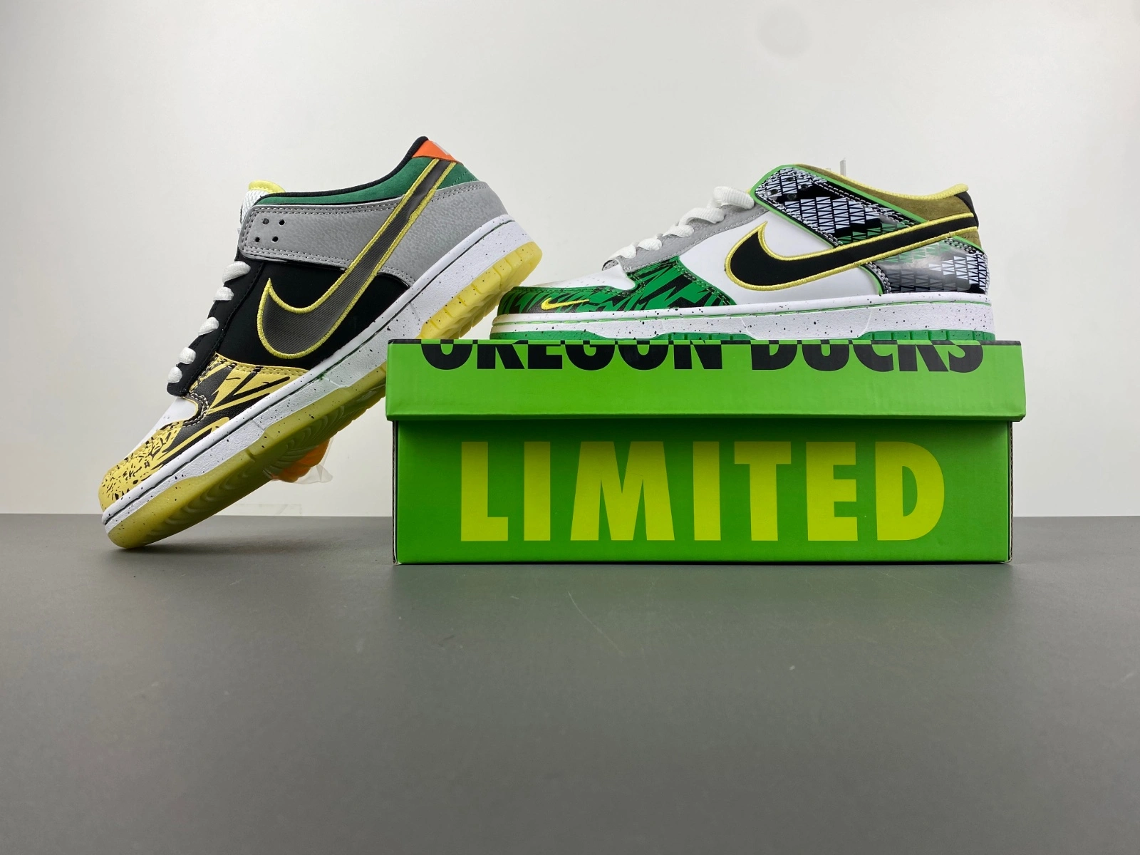 Dunk Low What the Duck Away University of Oregon PE HV1454- Lightweight 15
