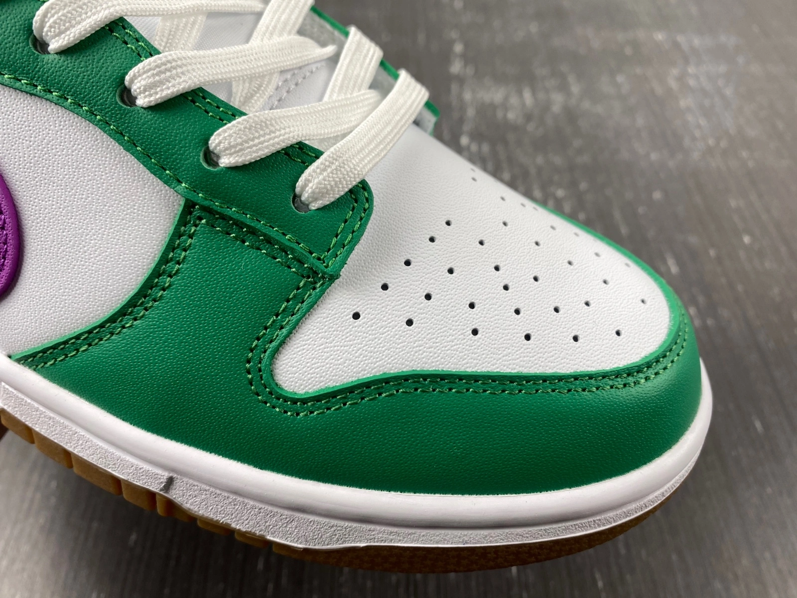 Dunk Low White Stadium Green Fuchsia FD9922- Trendy 182