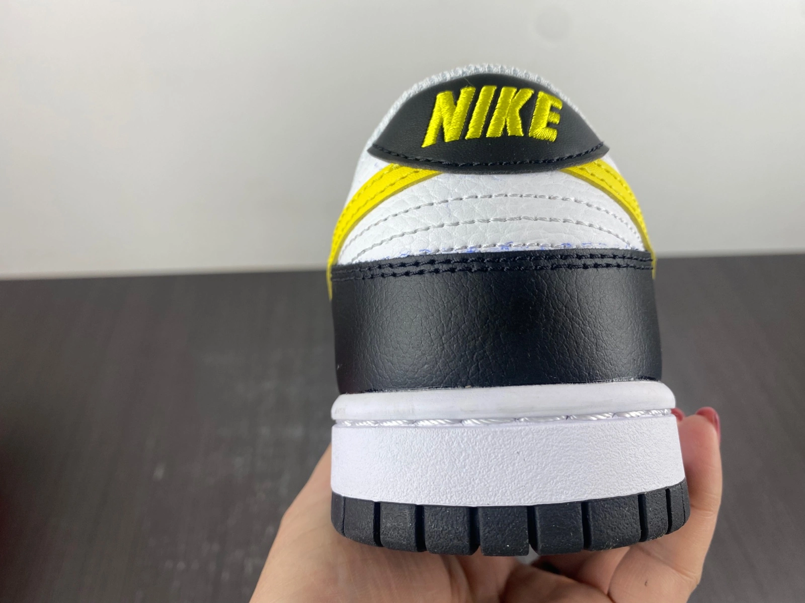 Elegant Dunk Low Yellow Panda FQ2431- 188
