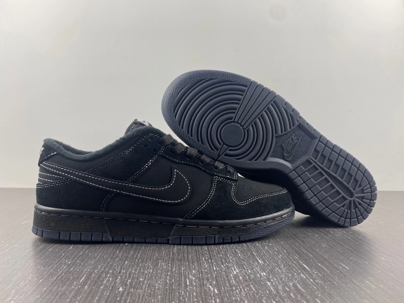 Dunk Low black Premium 261