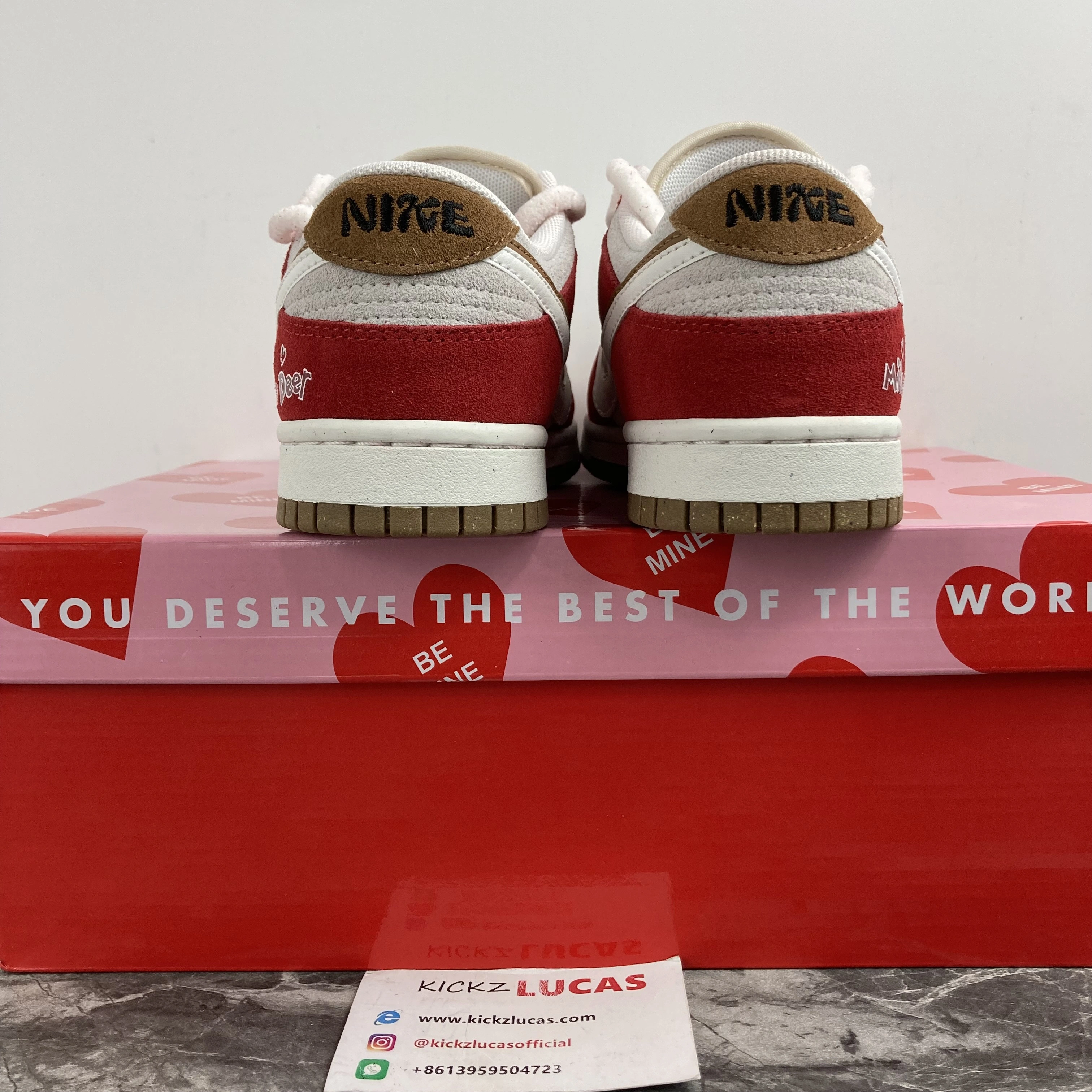 Youthful Dunk Low se 85 Christmas 255