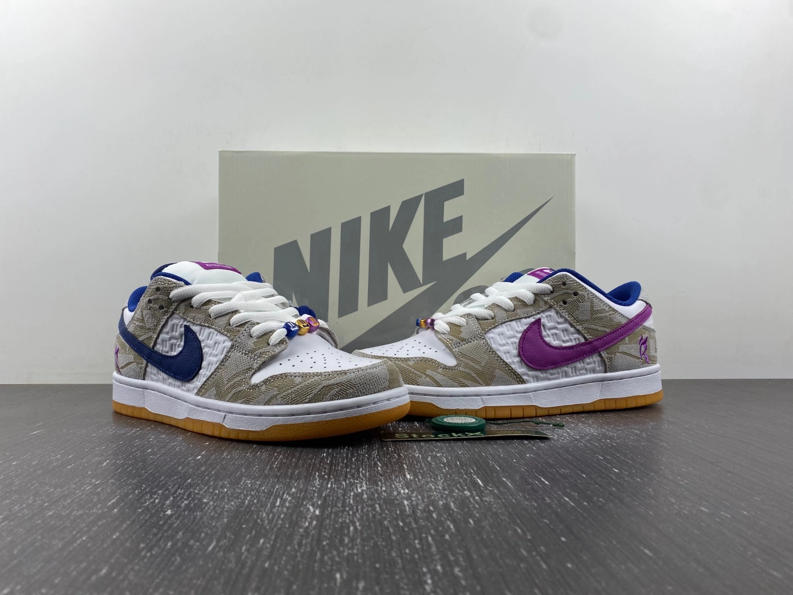 SmoothTexture Dunk SB Low Rayssa Leal FZ5251- 40