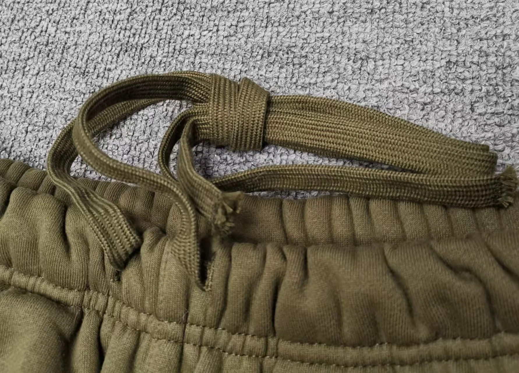 Compact E*ssential & F*OG Pants Top Sone 20250414- 11421