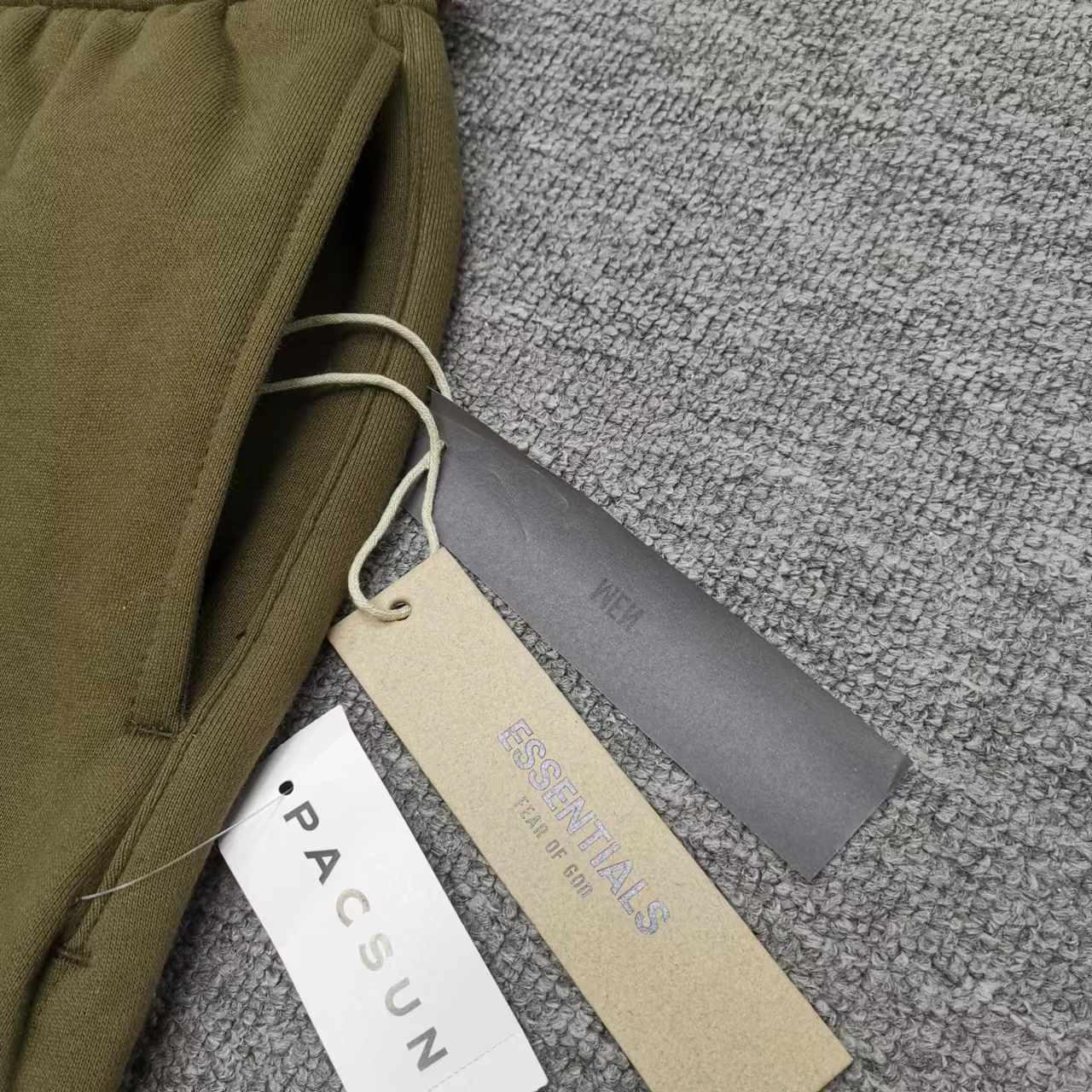 Compact E*ssential & F*OG Pants Top Sone 20250414- 11421
