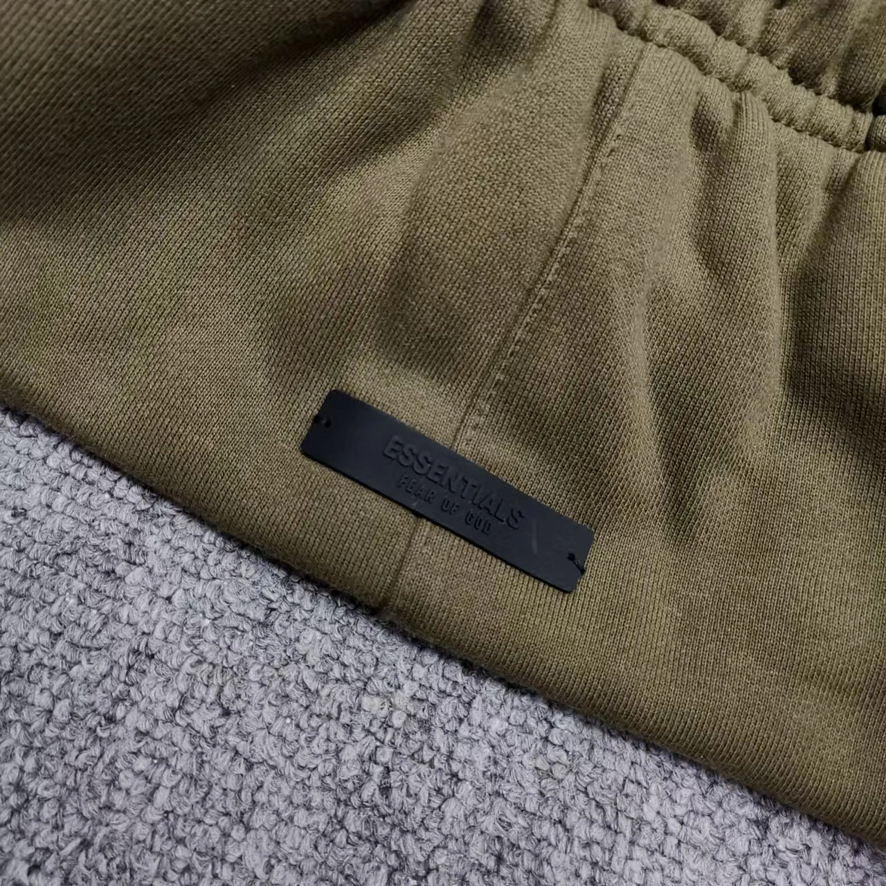 Compact E*ssential & F*OG Pants Top Sone 20250414- 11421