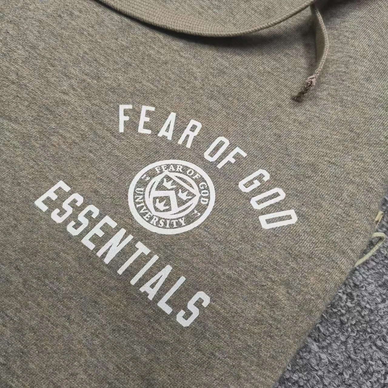 WellDesigned E*ssential & F*OG Pants Top Sone 20250414- 11413