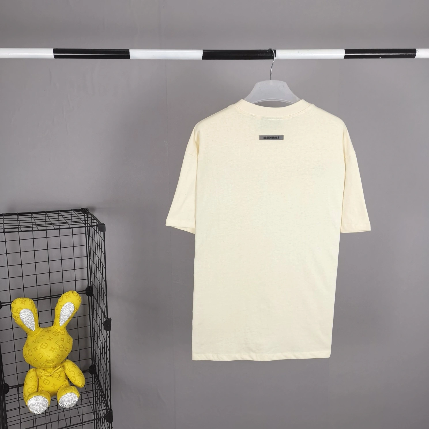 E*ssentials T-shirt Top Quality WM 20230626- Sleek 11764