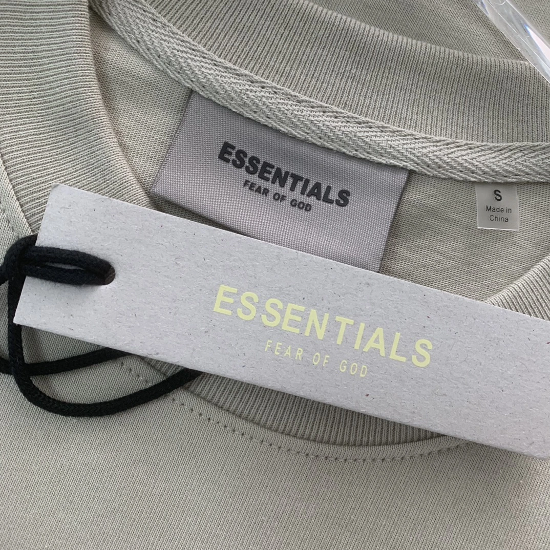E*ssentials T-shirt Top Quality WM 20230627- Packable 11729
