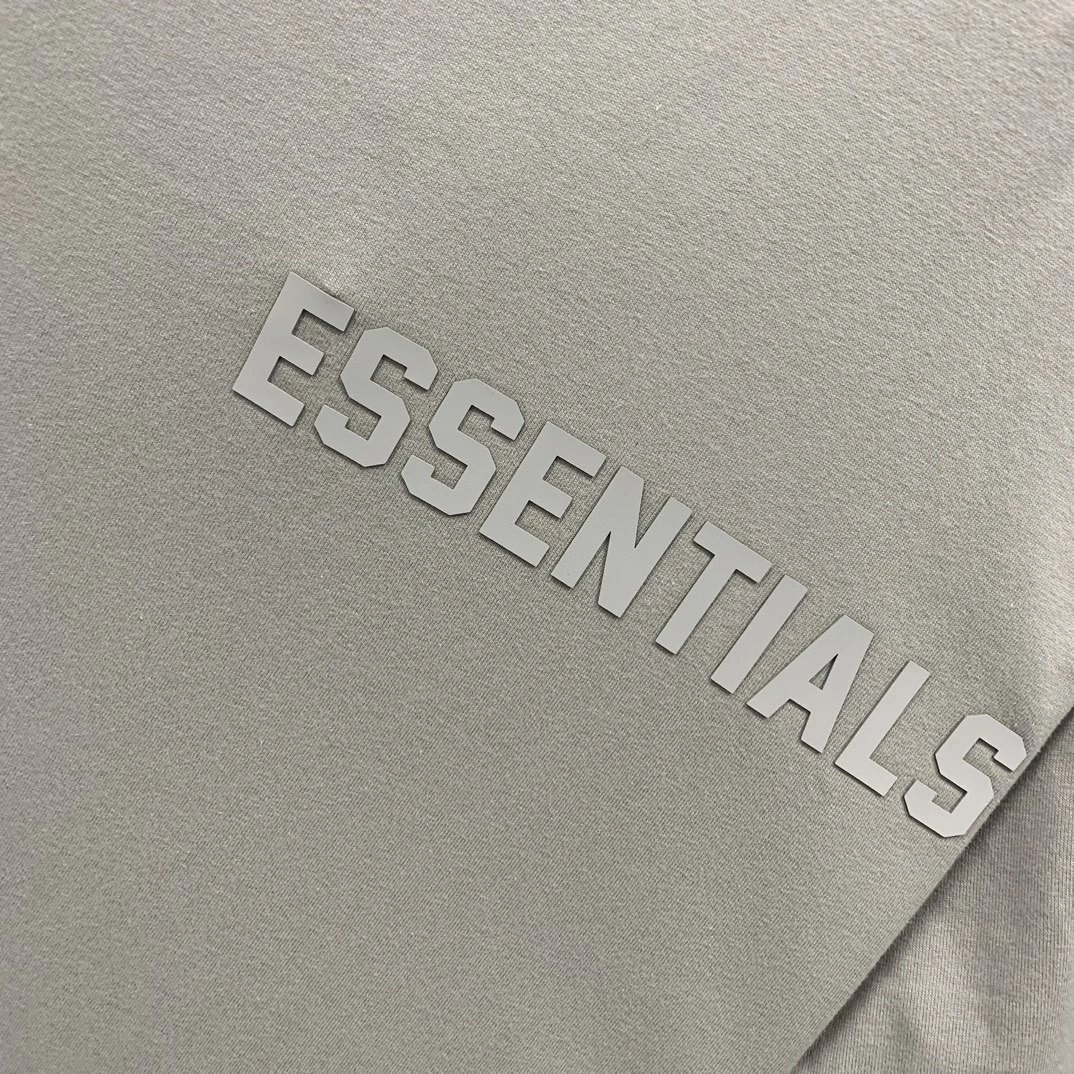 E*ssentials T-shirt Top Quality WM 20230627- ZipUp 11678