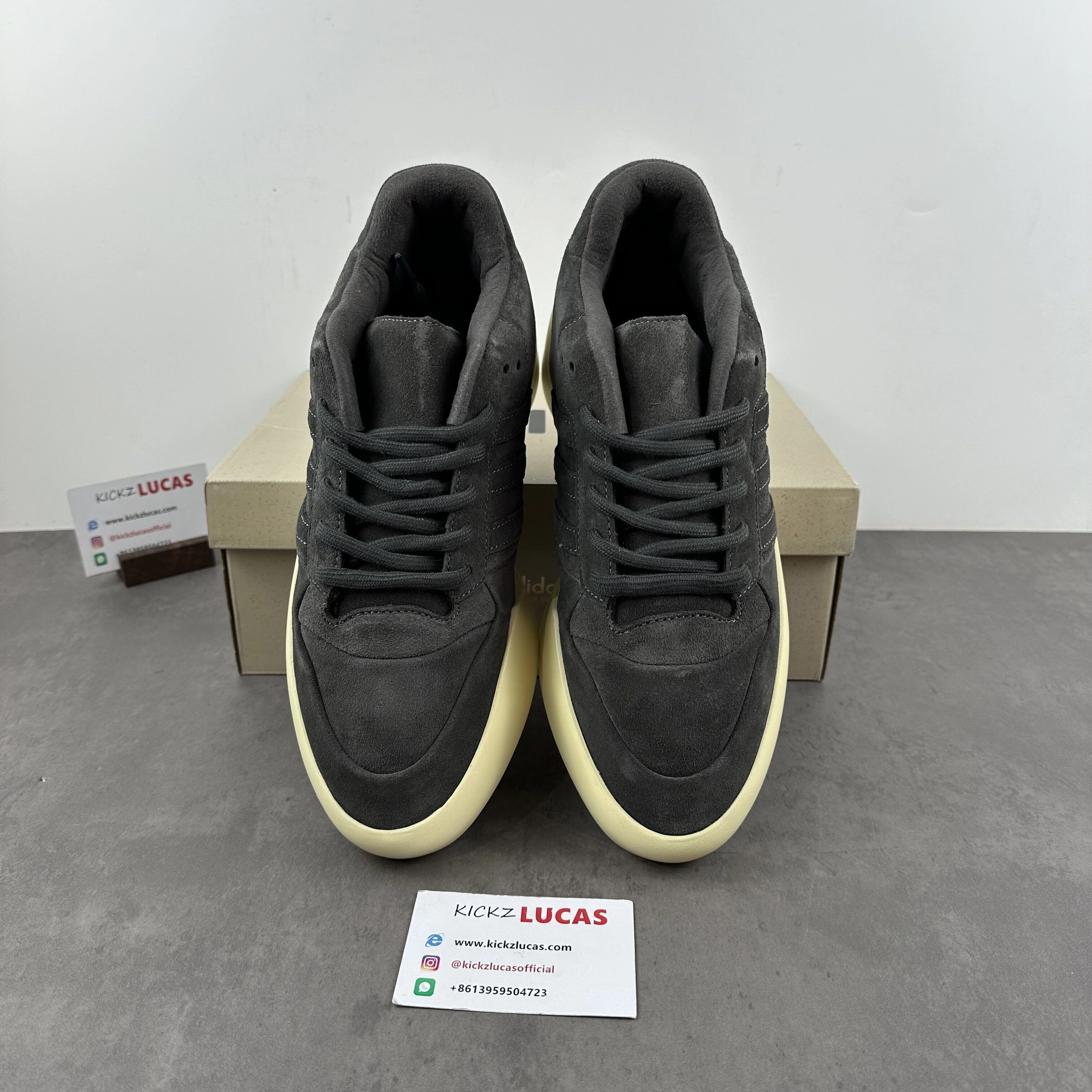 Stretchable Fear of God Athletics '86 Lo Grey IG 2801