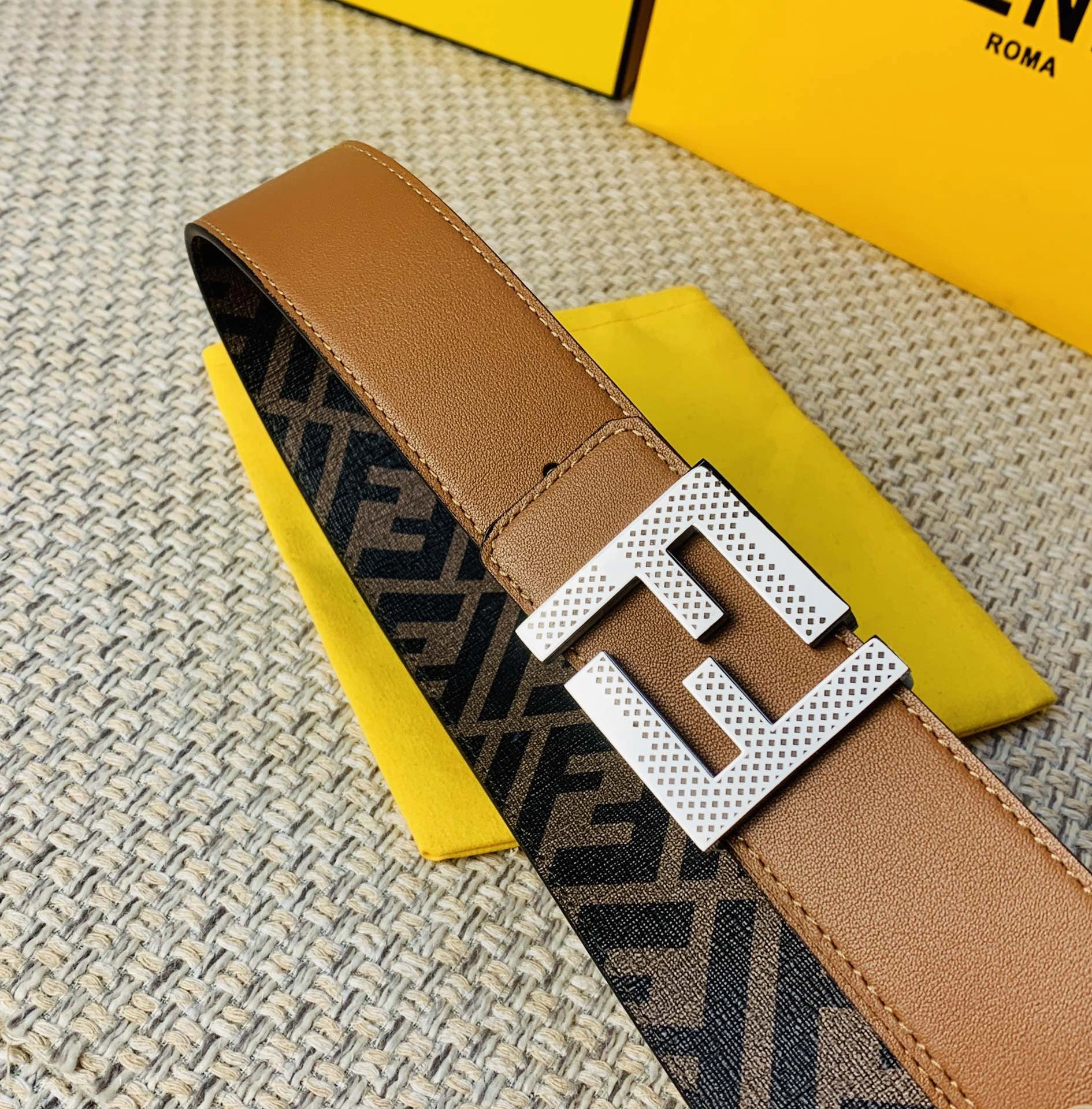 Modern F*endi Belts Top Version 16541