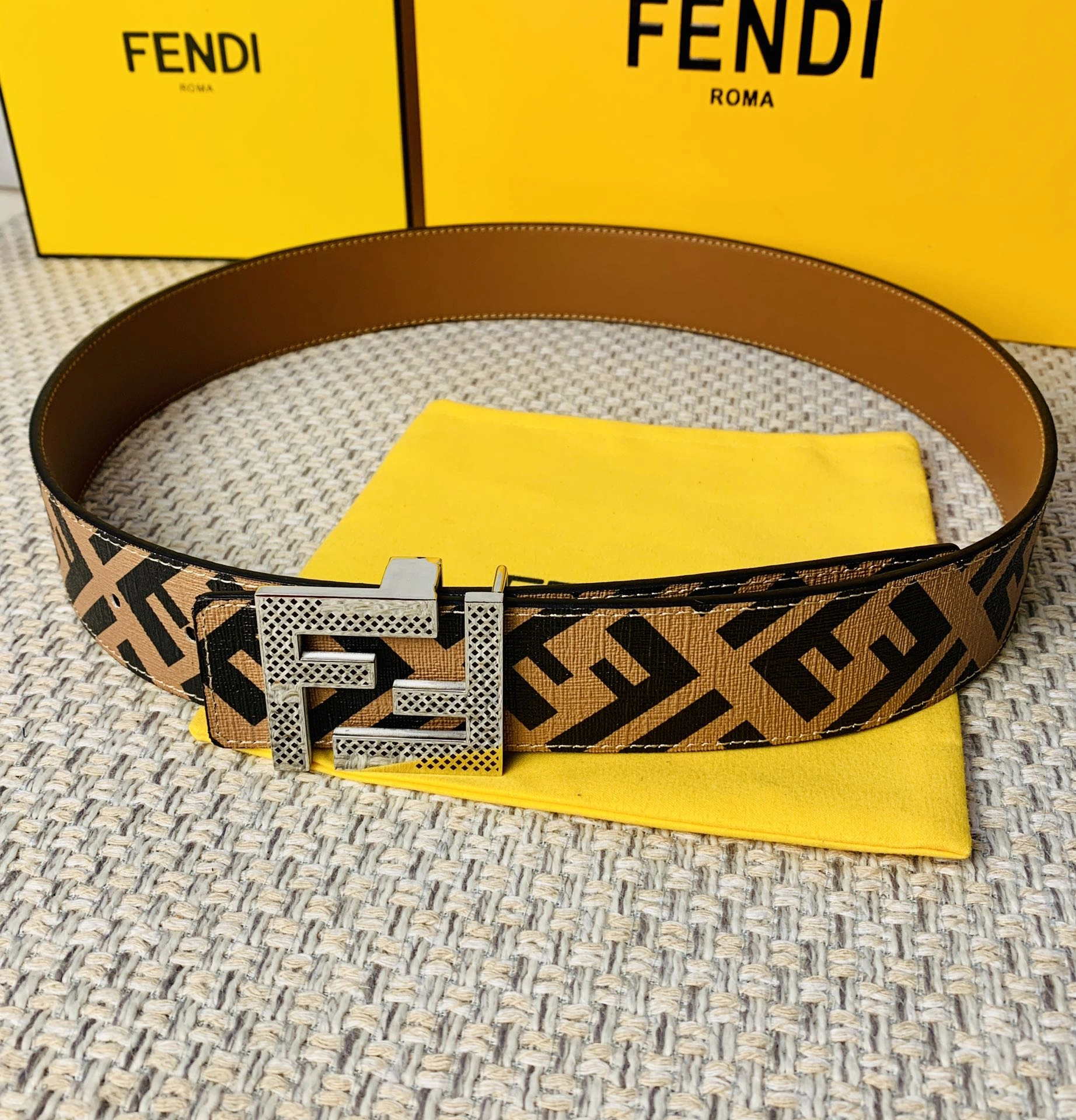 F*endi Belts Top Version Compact 16544