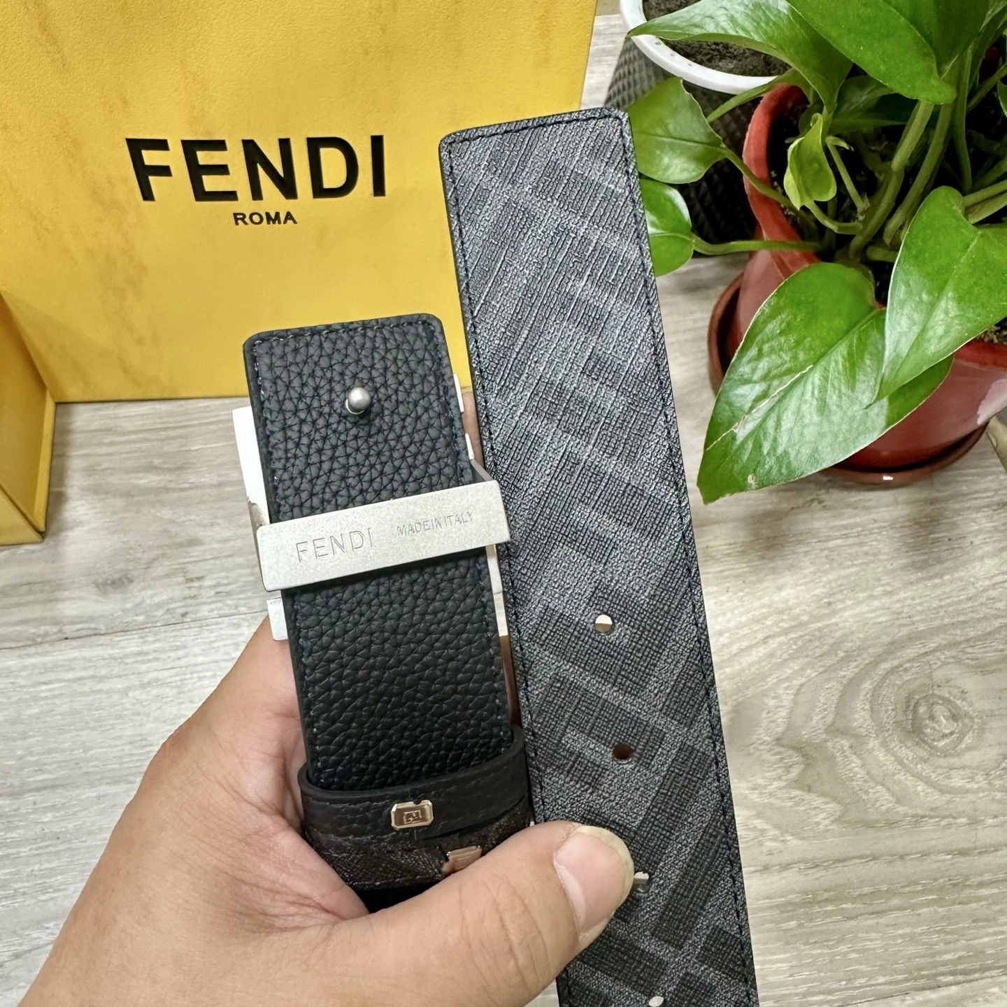 Comfortable F*endi Belts XX 20250406- 16487