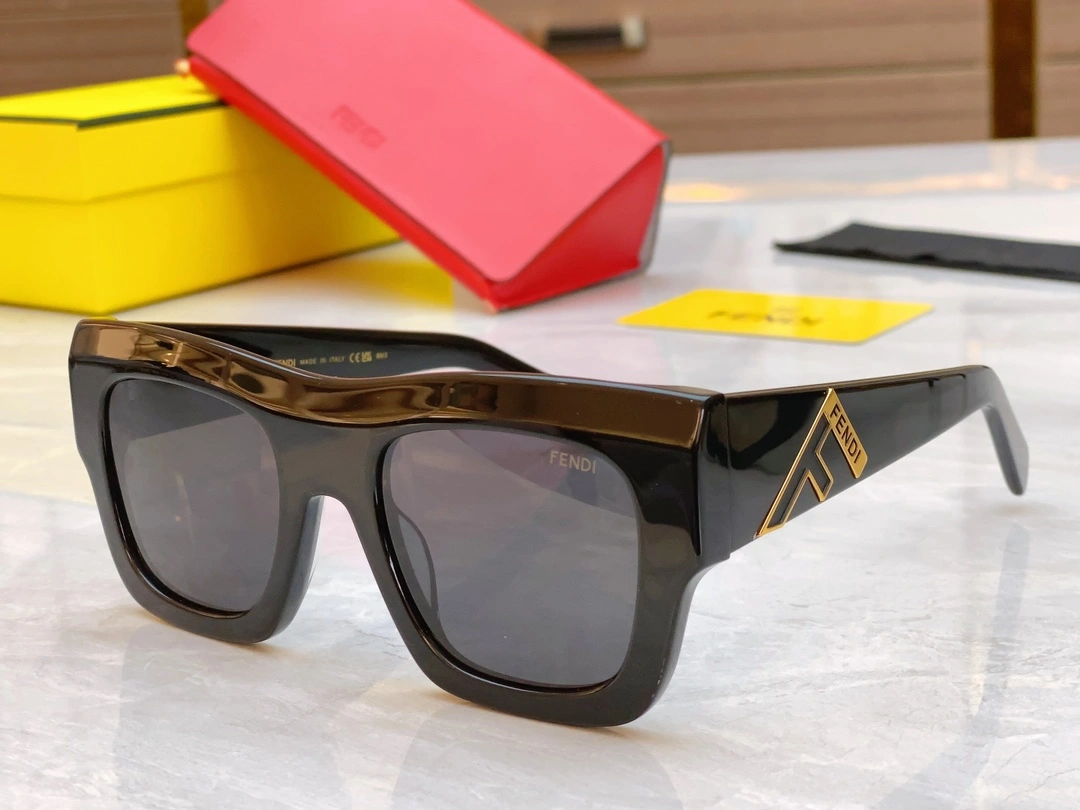 F*endi Glasses Top XX 20240410- Seasonal 17095