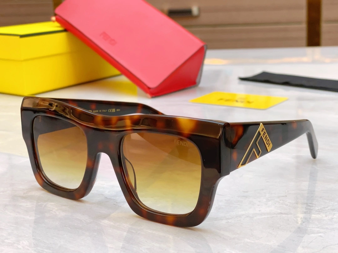 F*endi Glasses Top XX 20240410- Seasonal 17095