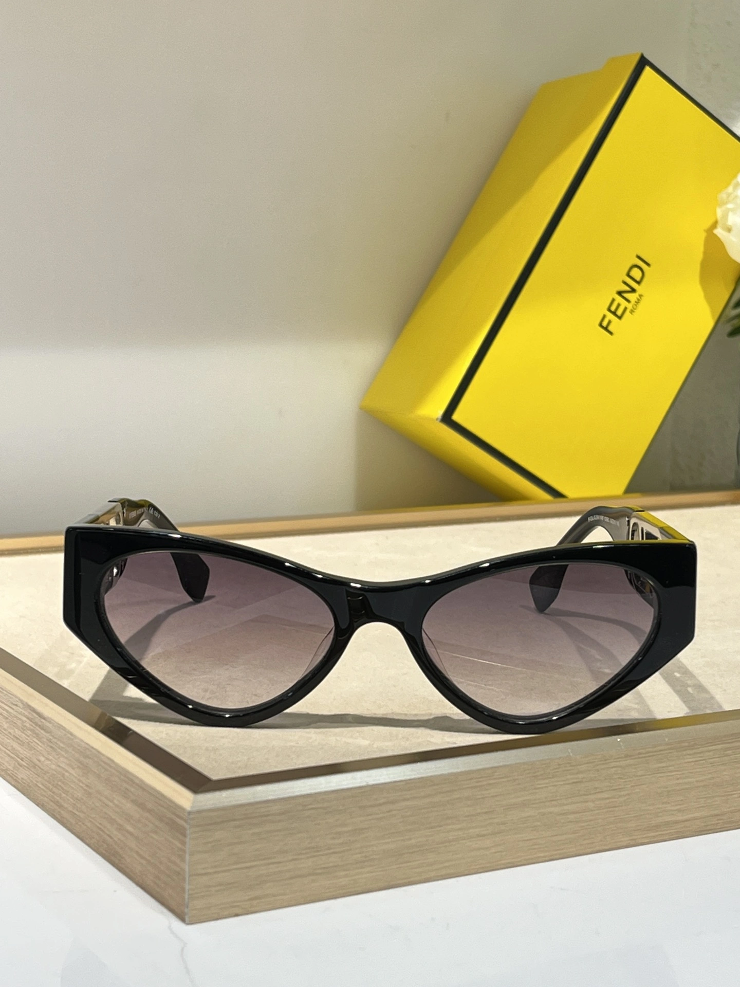 FastDry F*endi Glasses Top XX 20240420- 17092