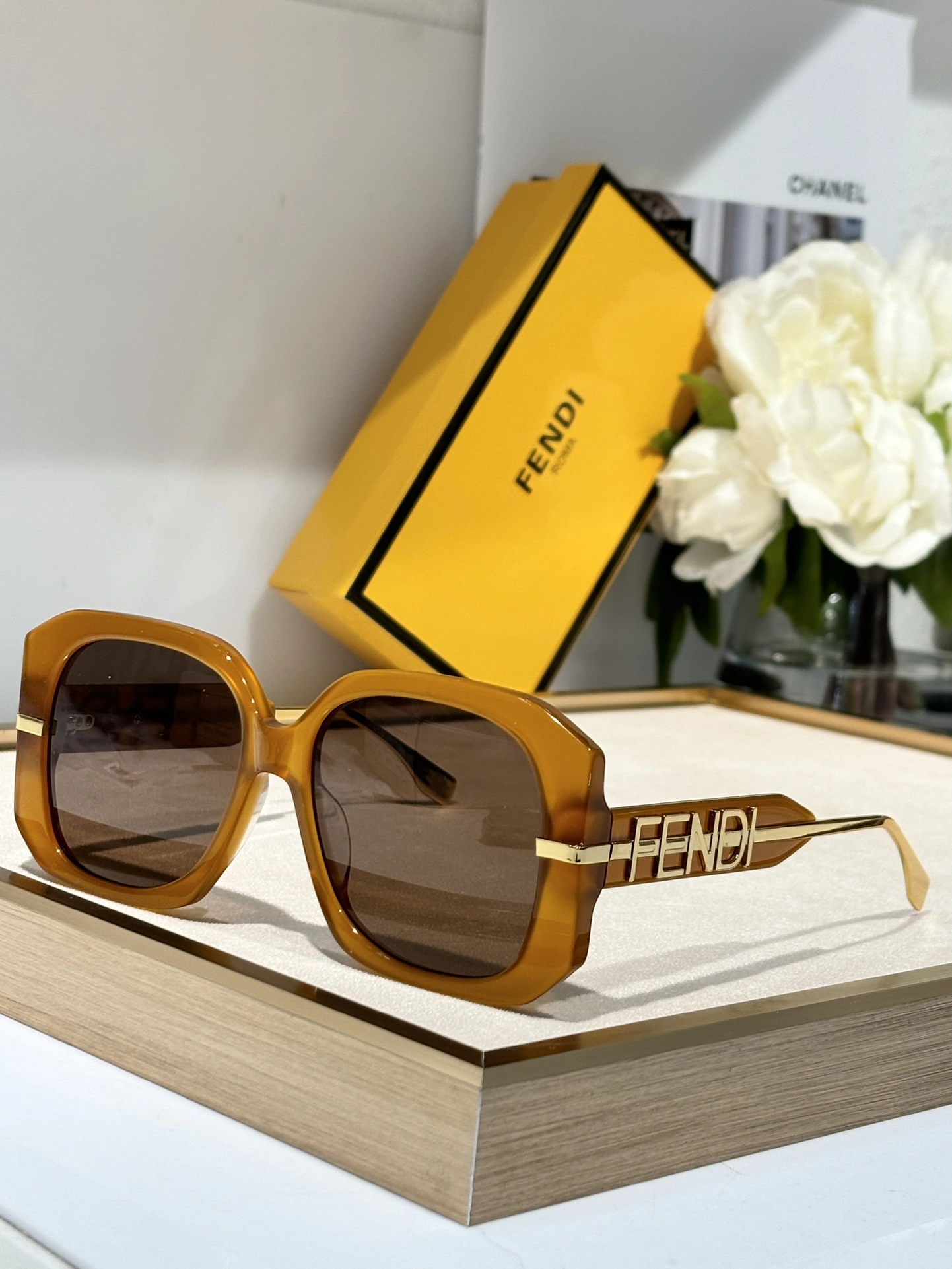 Premium F*endi Glasses Top XX 20240511- 17087