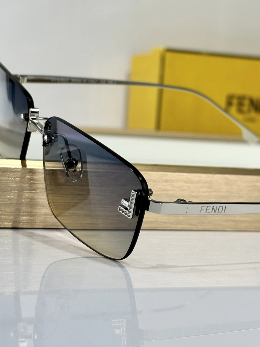 F*endi Glasses Top XX 20250401- DailyWear 17086