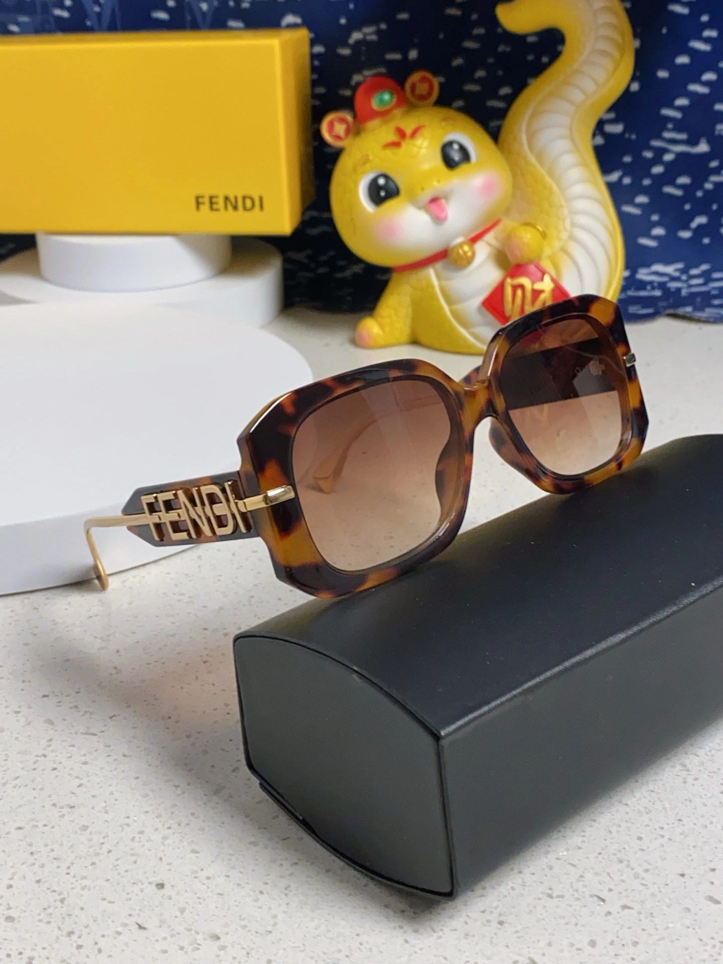 F*endi Glasses Top XX 20250402- TechFriendly 17084