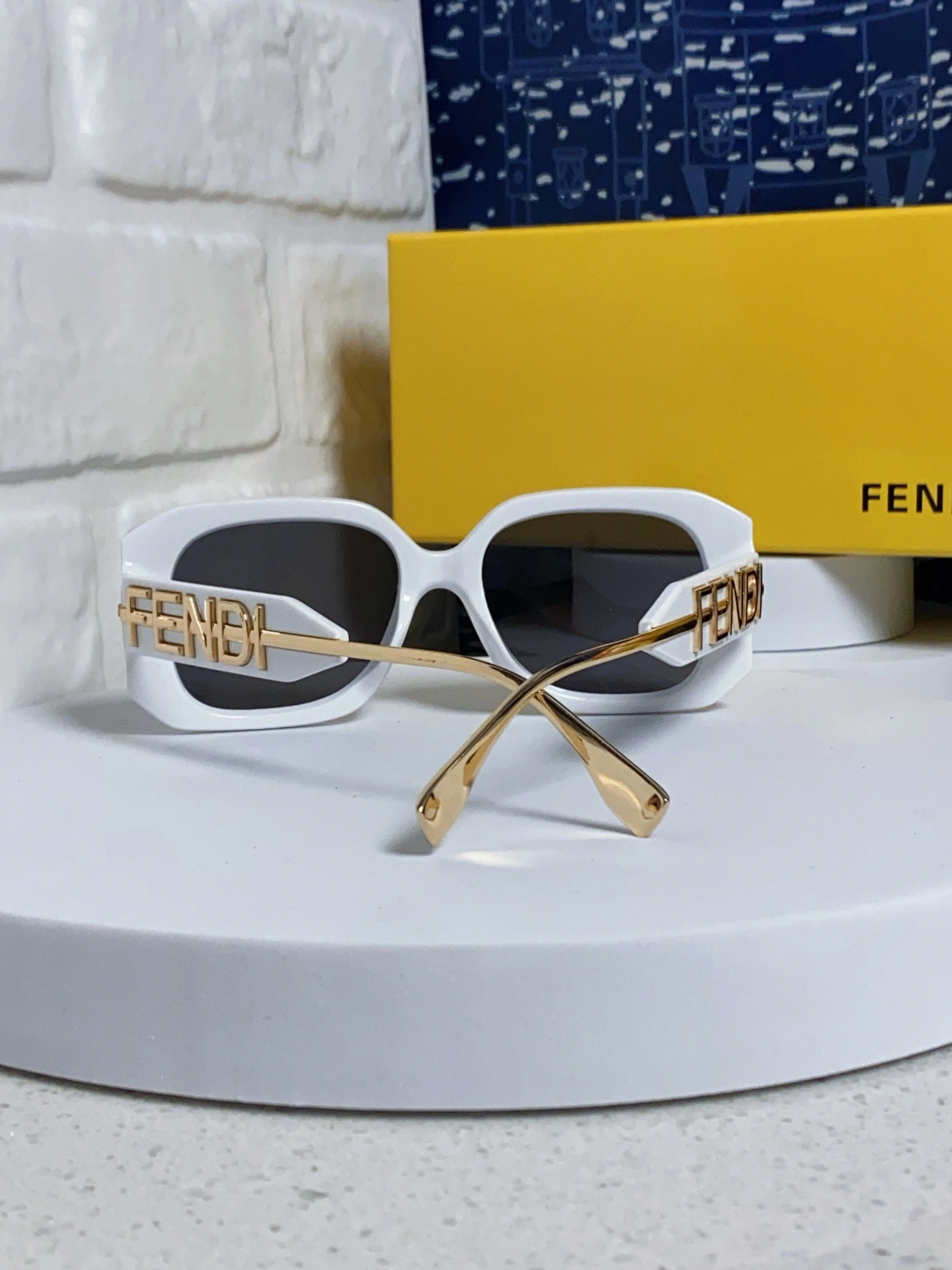 F*endi Glasses Top XX 20250402- TechFriendly 17084