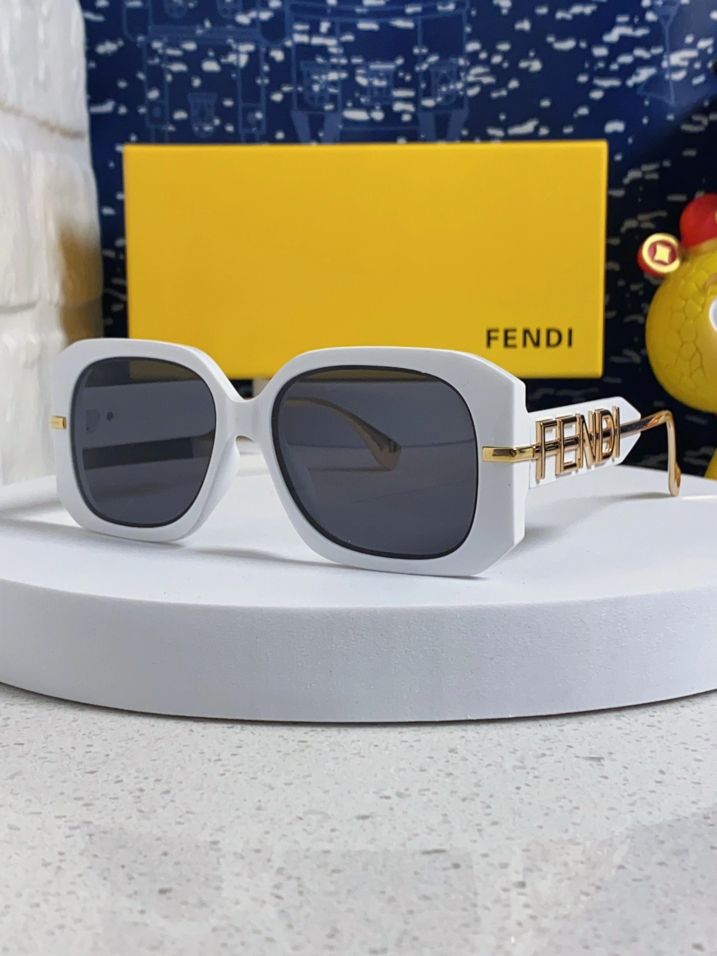 F*endi Glasses Top XX 20250402- TechFriendly 17084