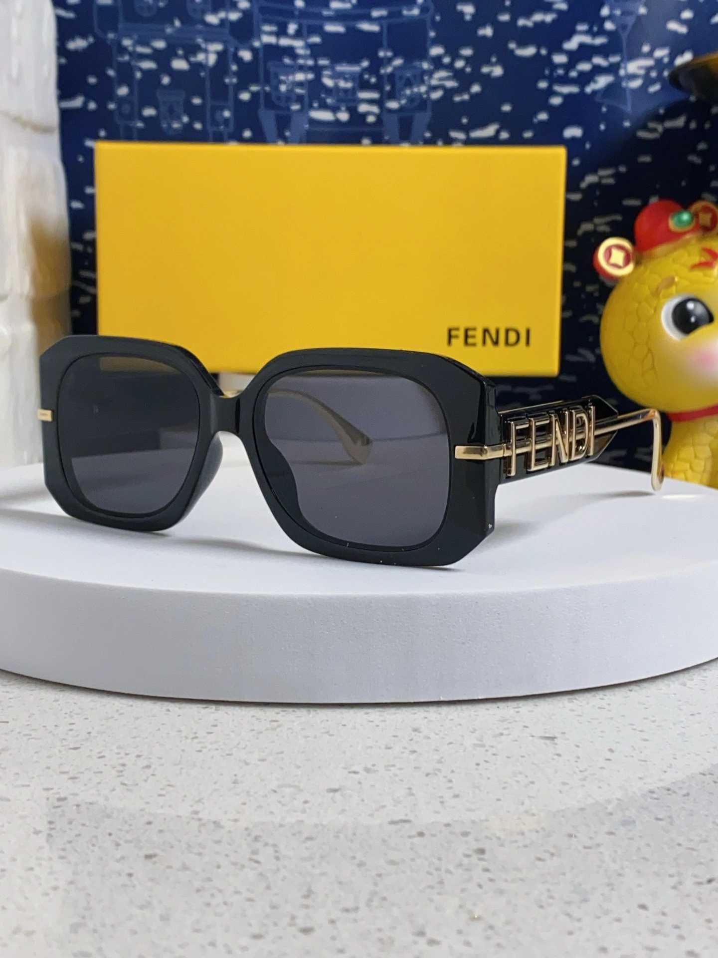 F*endi Glasses Top XX 20250402- TechFriendly 17084